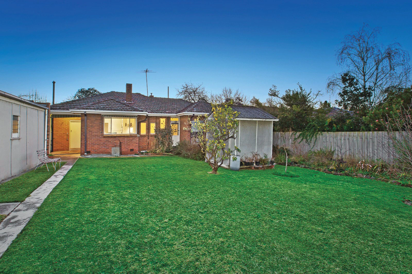 17 Nerissa Street, Glen Iris, VIC