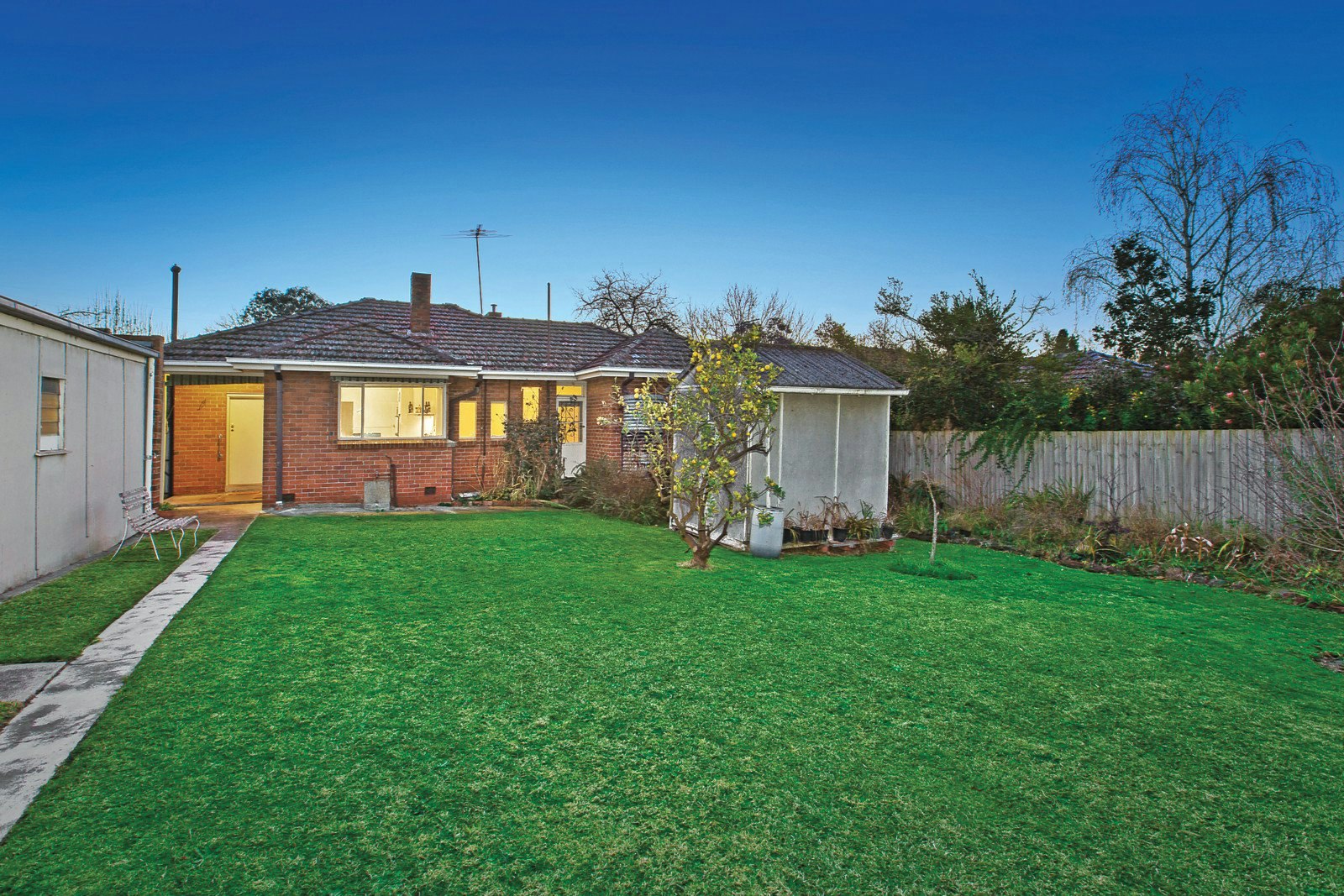 17 Nerissa Street, Glen Iris, VIC