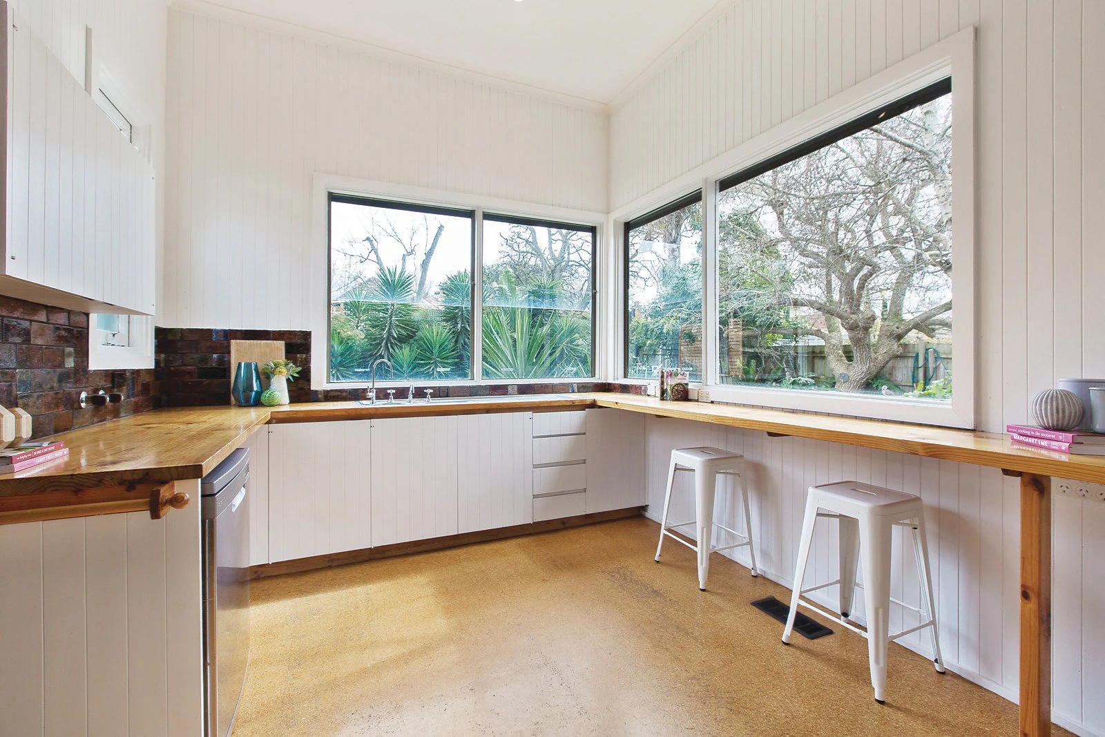 9 Rubens Grove, Canterbury, VIC
