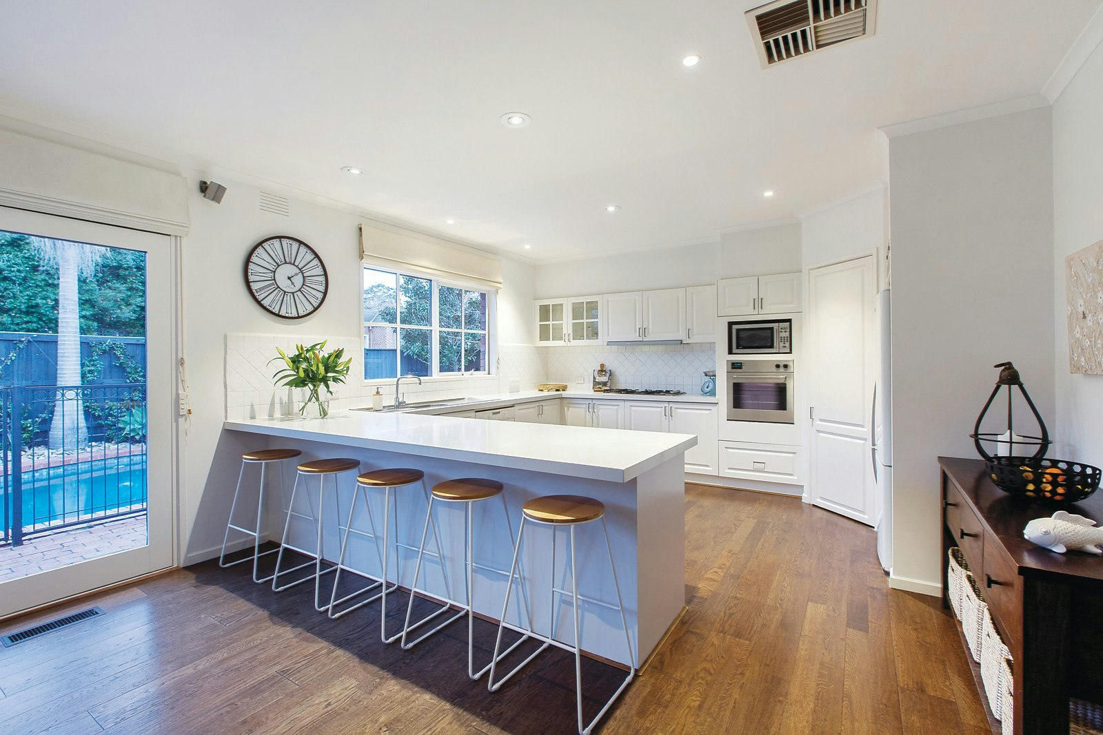 32 Retreat Road, Hampton, VIC