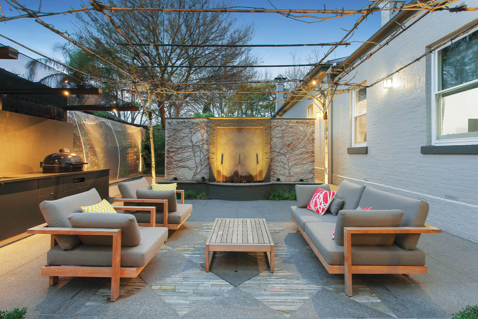 2 Waterloo Street, Camberwell, VIC