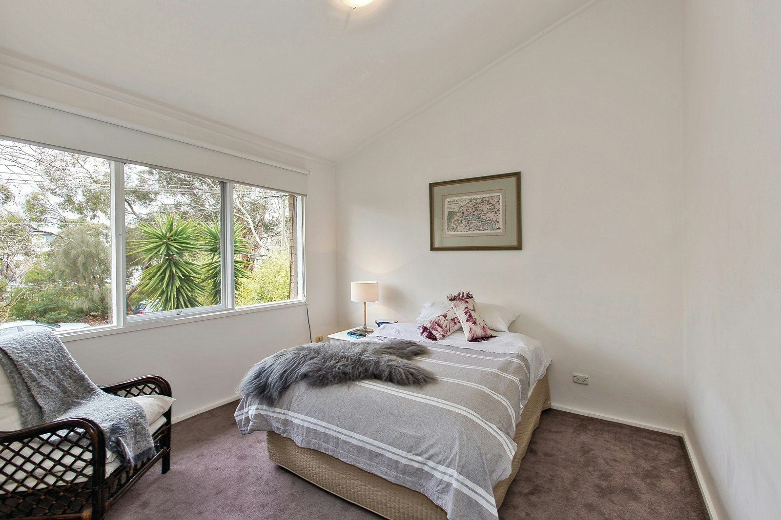 2/122 Milton Parade, Glen Iris, VIC