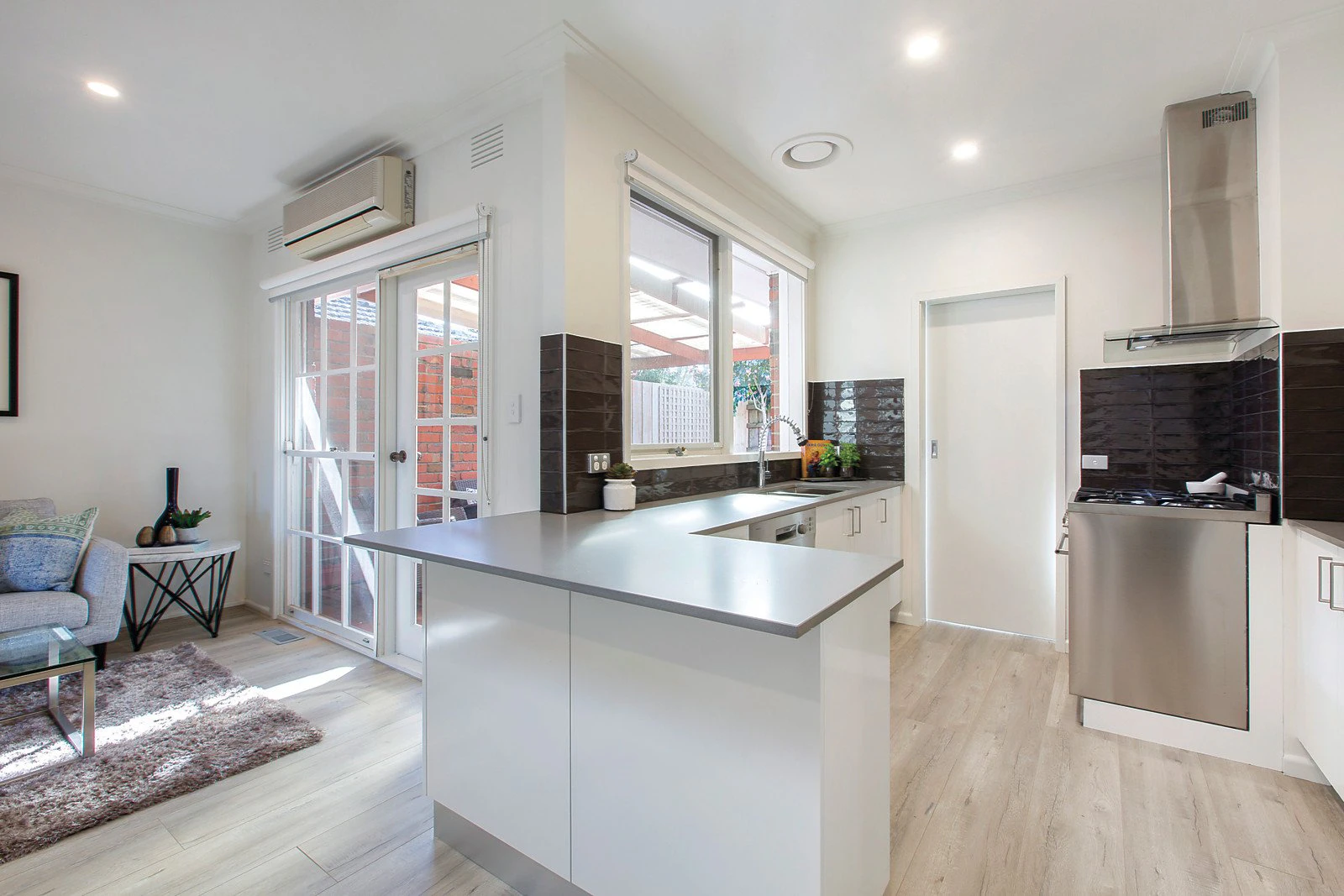 957 Riversdale Road, Surrey Hills, VIC