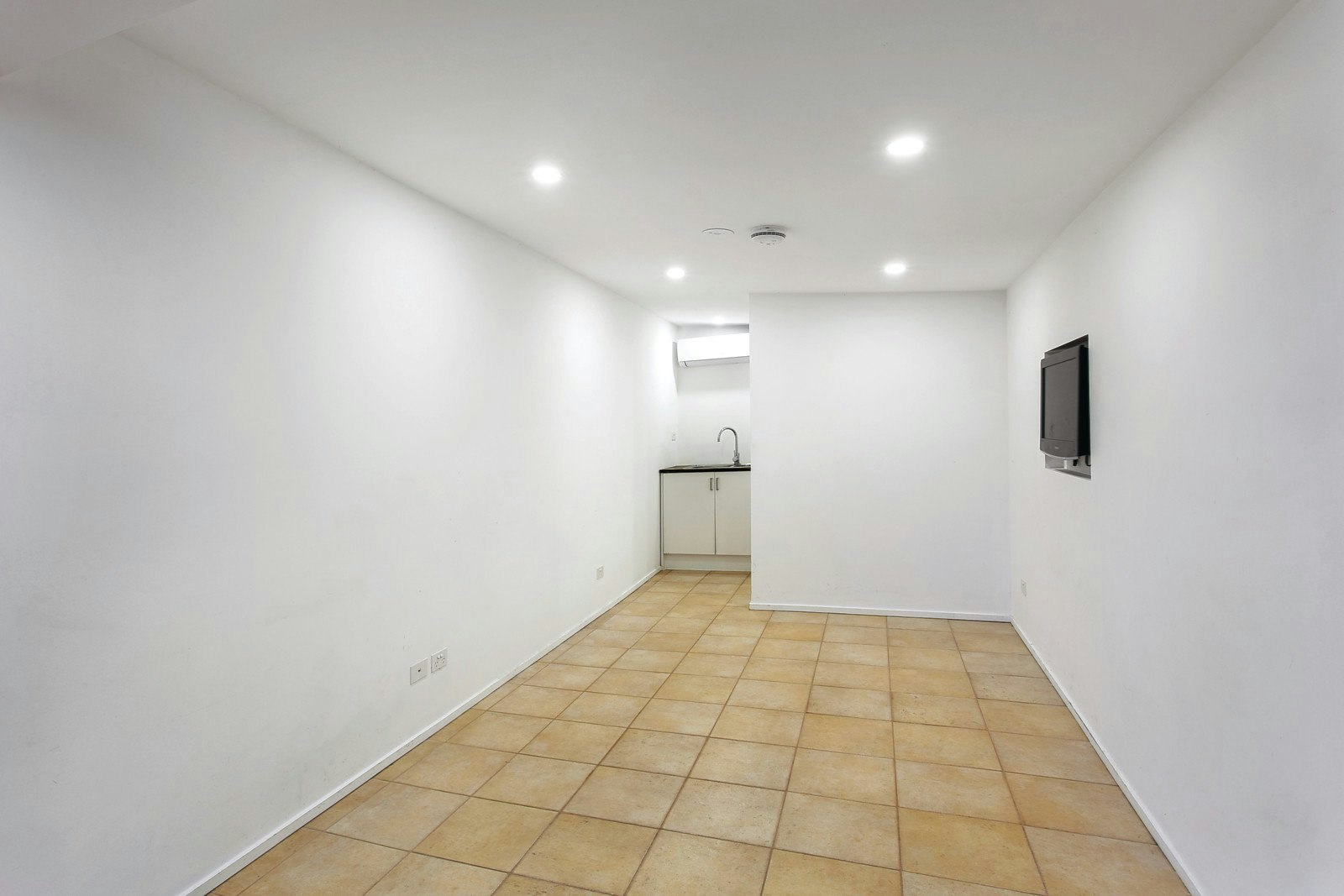 582 Waverley Road, Malvern East, VIC