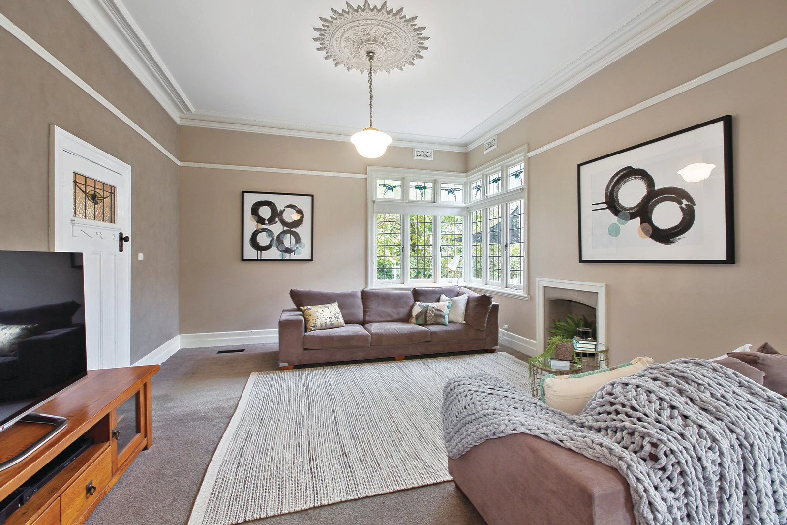9 Rubens Grove, Canterbury, VIC