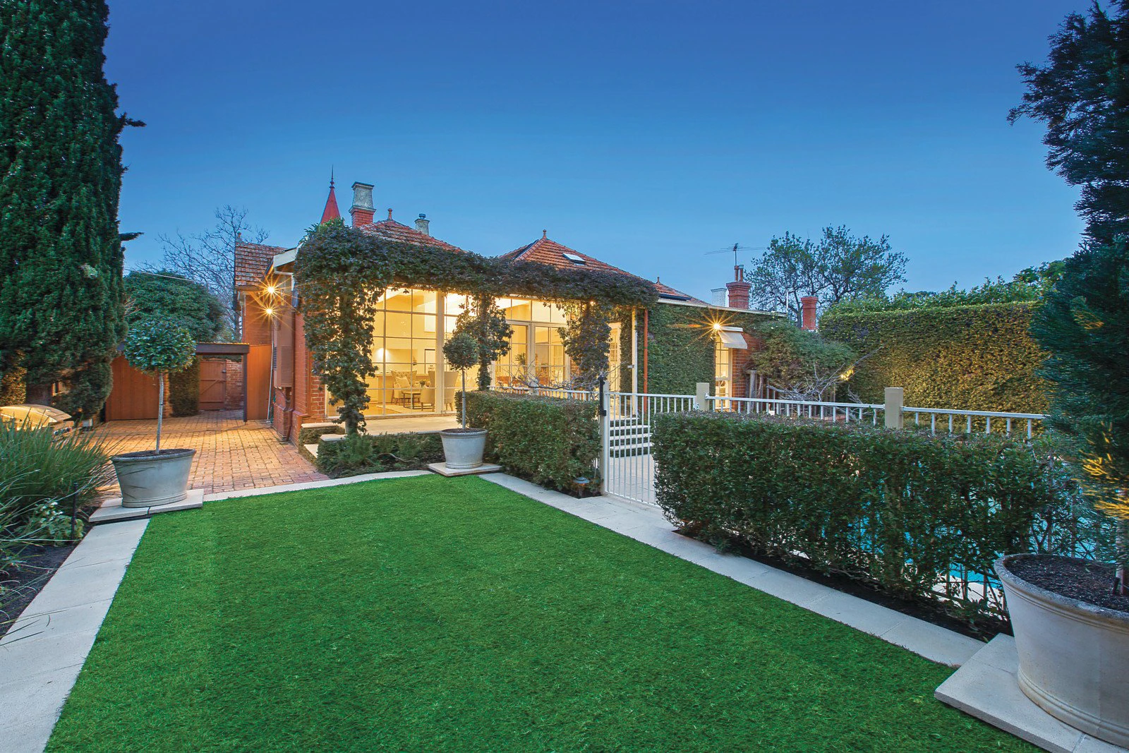 121 Kooyong Road, Armadale, VIC