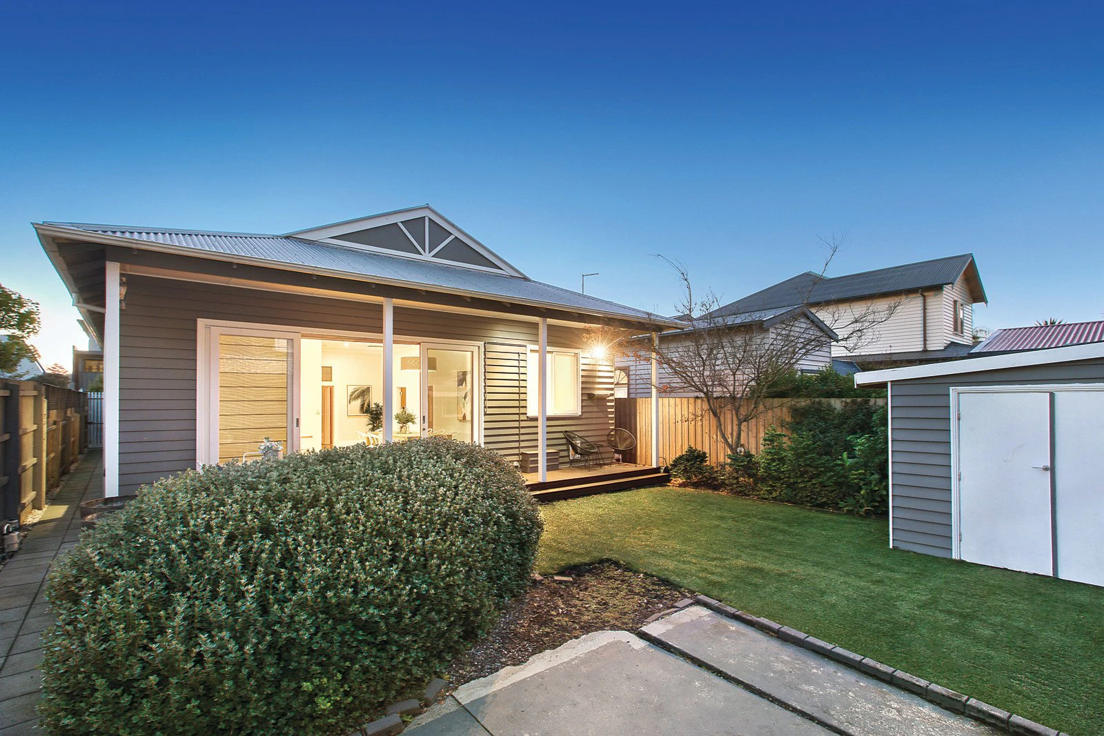 92 Asling Street, Brighton, VIC