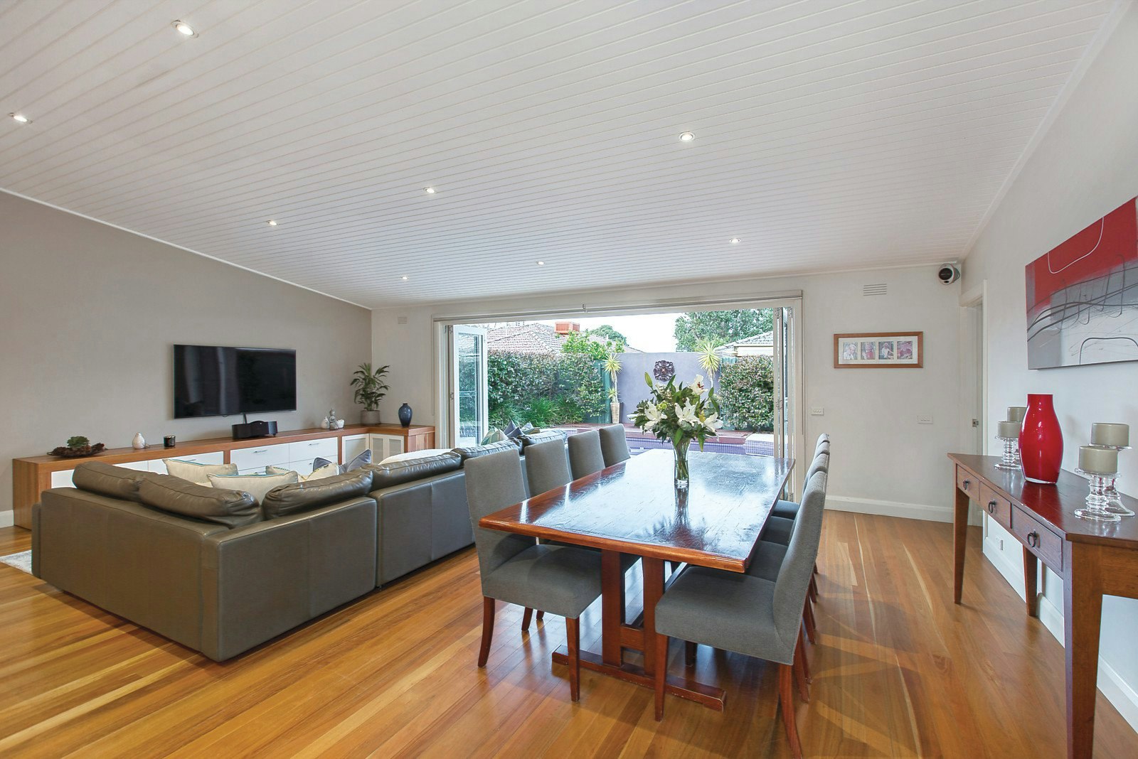 56 View Street, Mont Albert, VIC