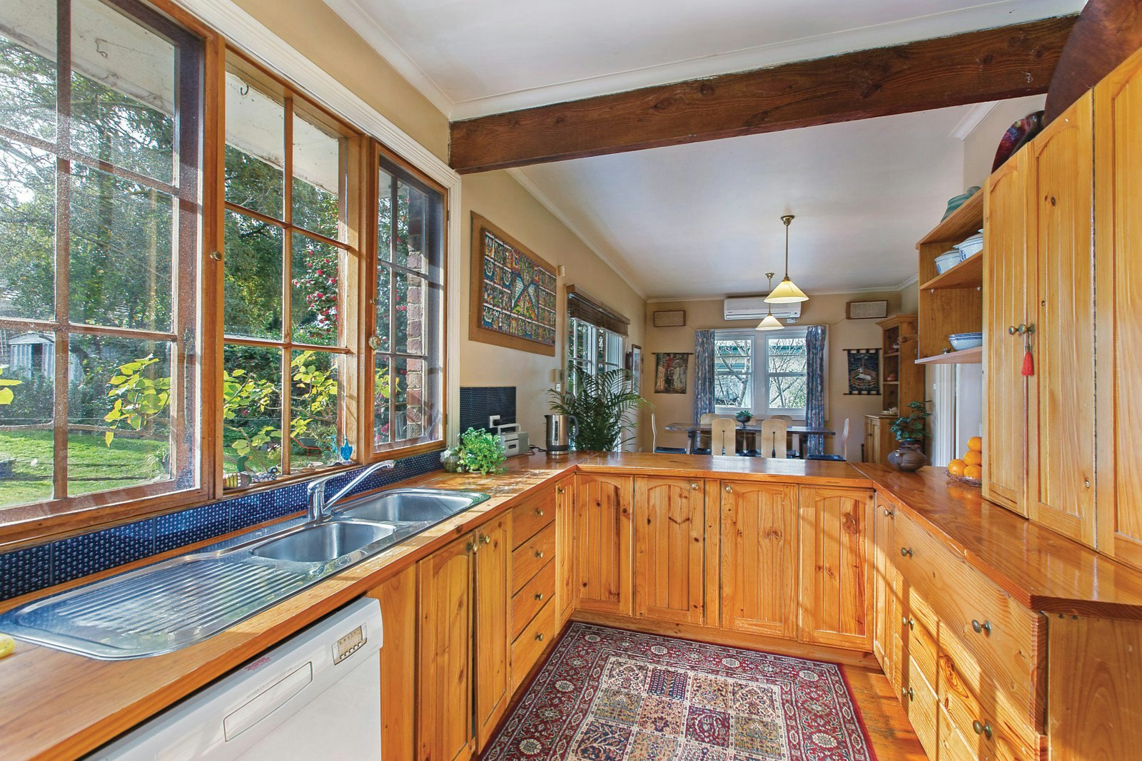 36 Dudley Parade, Canterbury, VIC