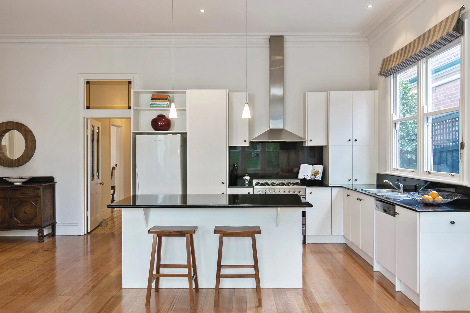16 Norris Street, Surrey Hills, VIC