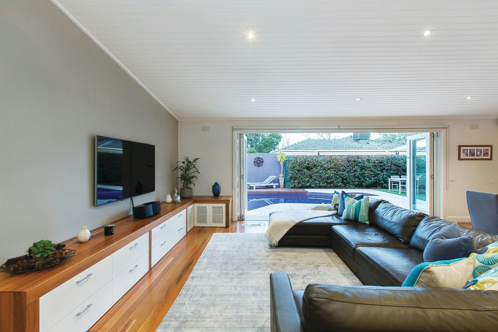 56 View Street, Mont Albert, VIC