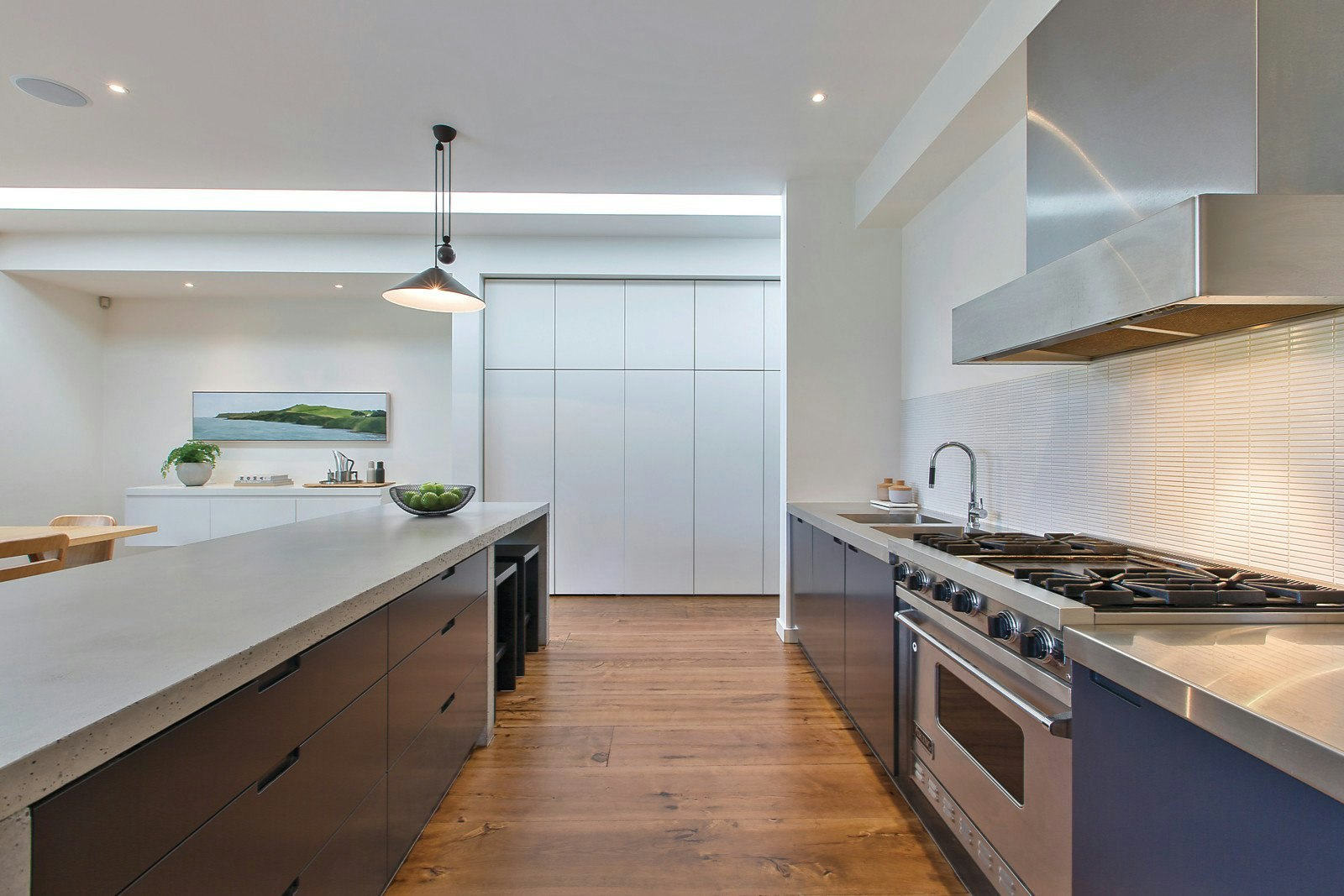 16 Bailey Avenue, Armadale, VIC