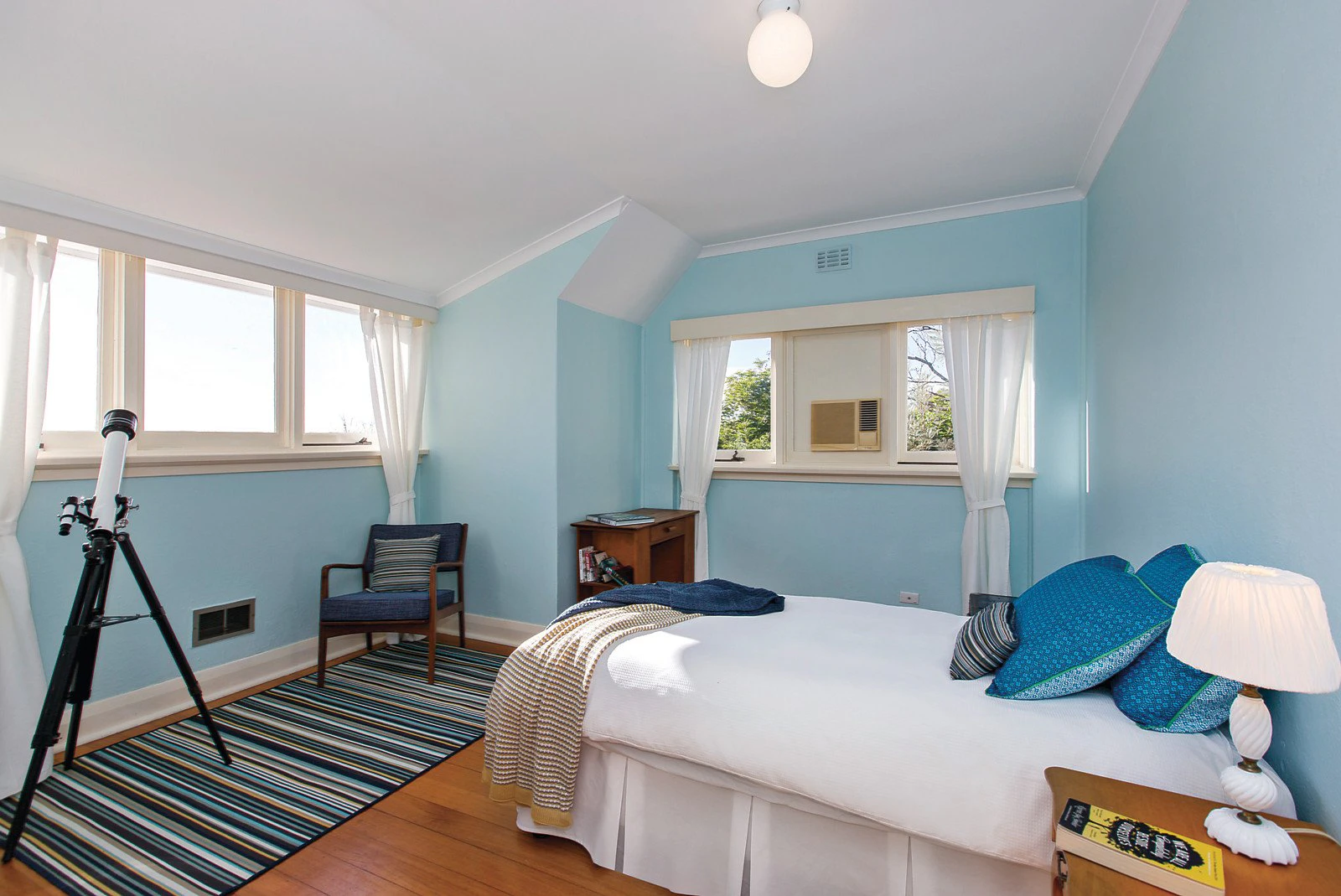2 Tregarron Avenue, Kew, VIC
