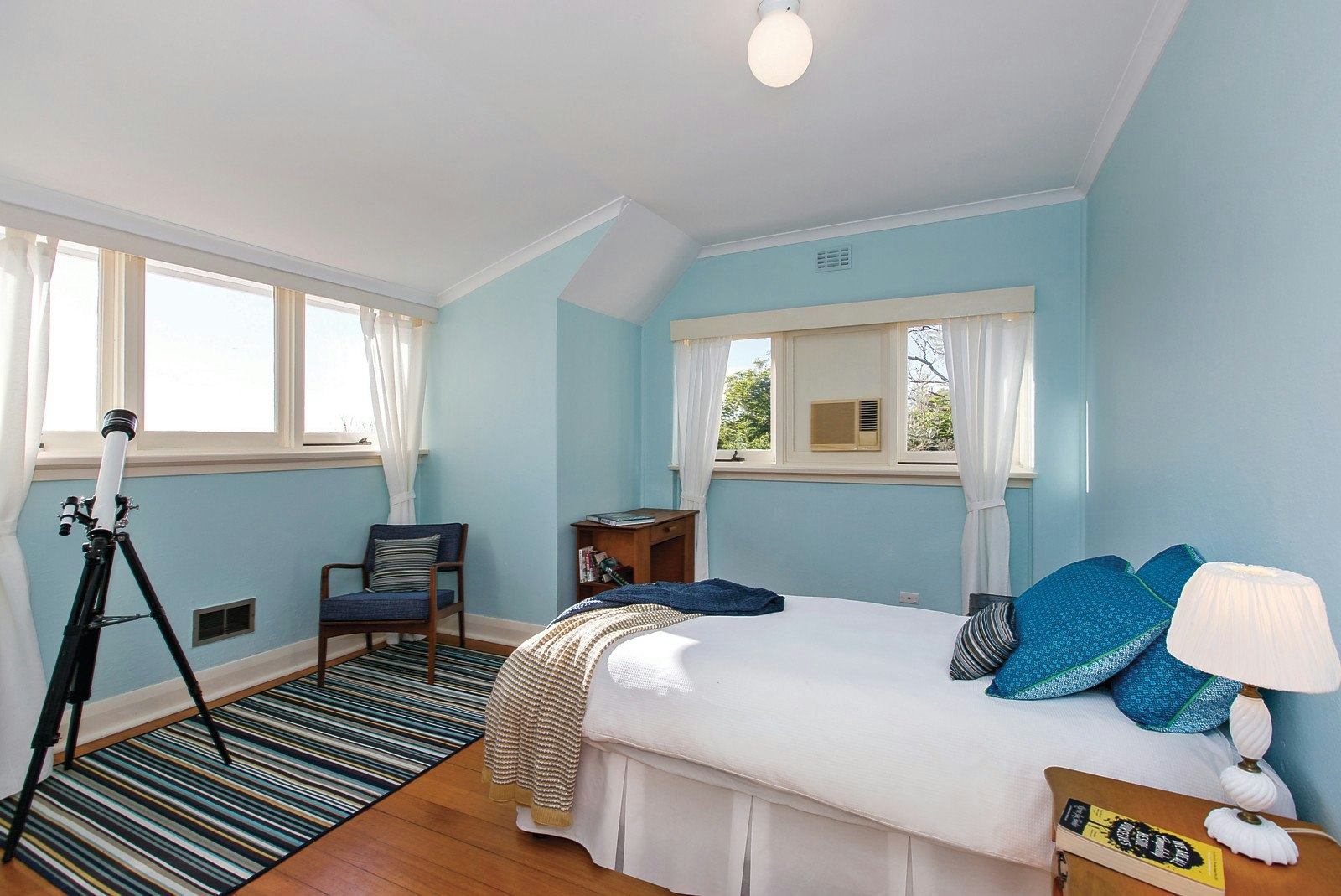 2 Tregarron Avenue, Kew, VIC