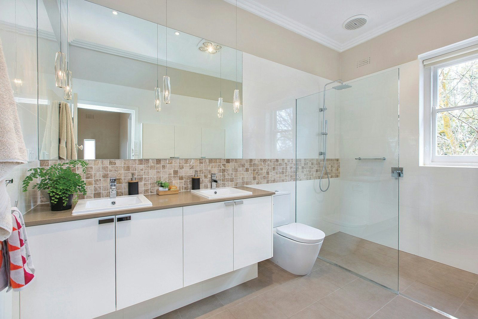 7 Riverside Avenue, Balwyn North, VIC