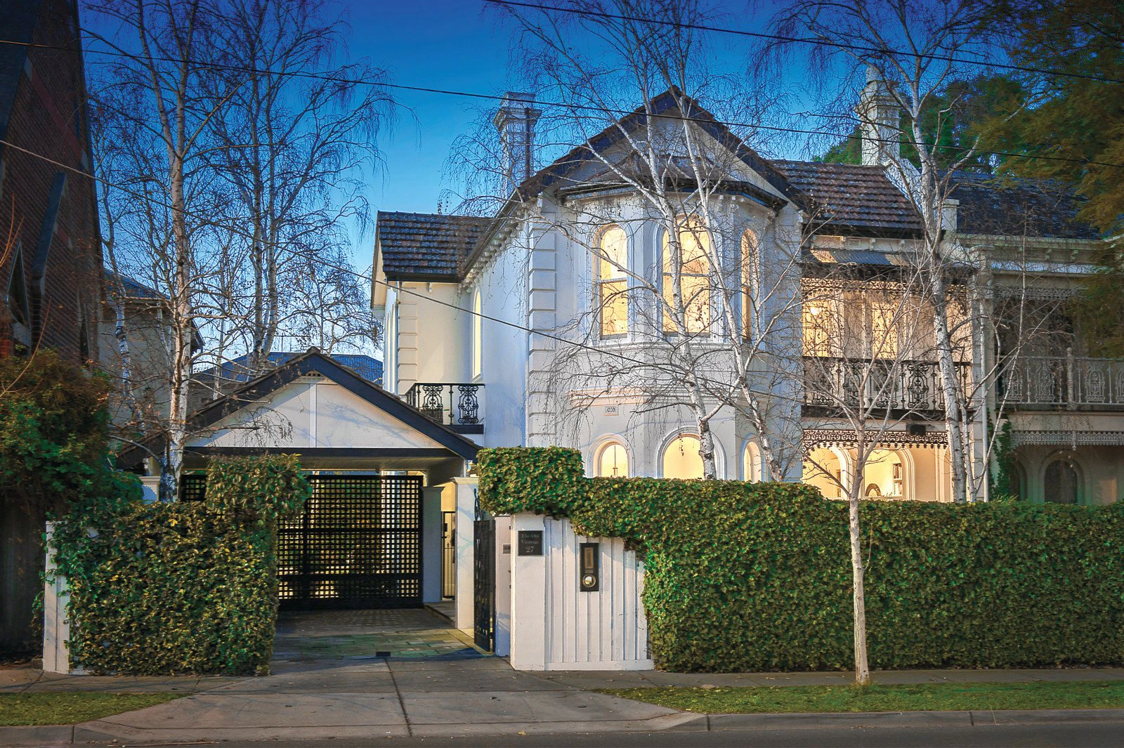 27 Wattletree Road, Armadale, VIC