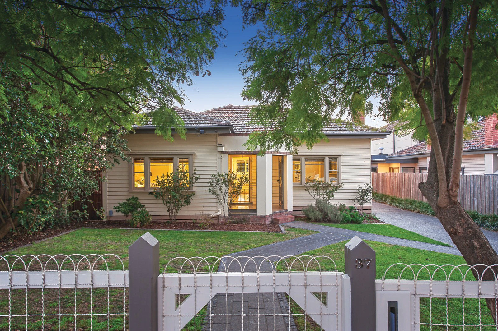 37 Irymple Avenue, Kew East, VIC