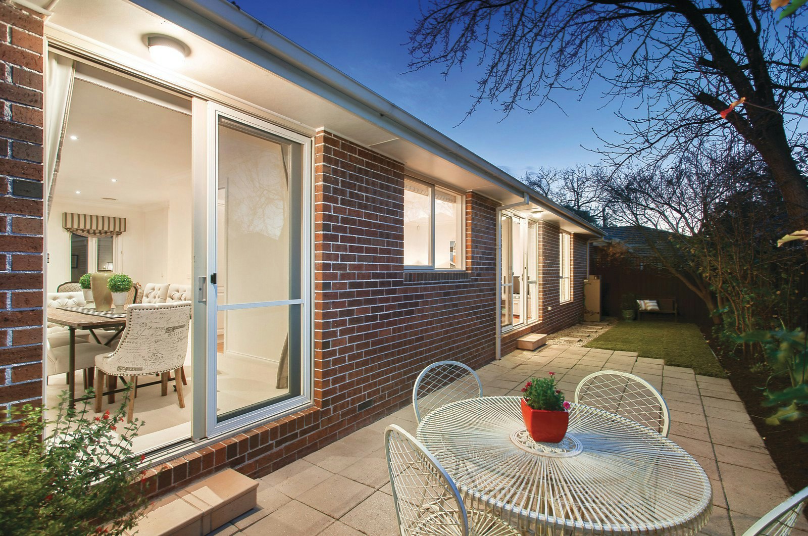 2/51 Wandsworth Road, Surrey Hills, VIC