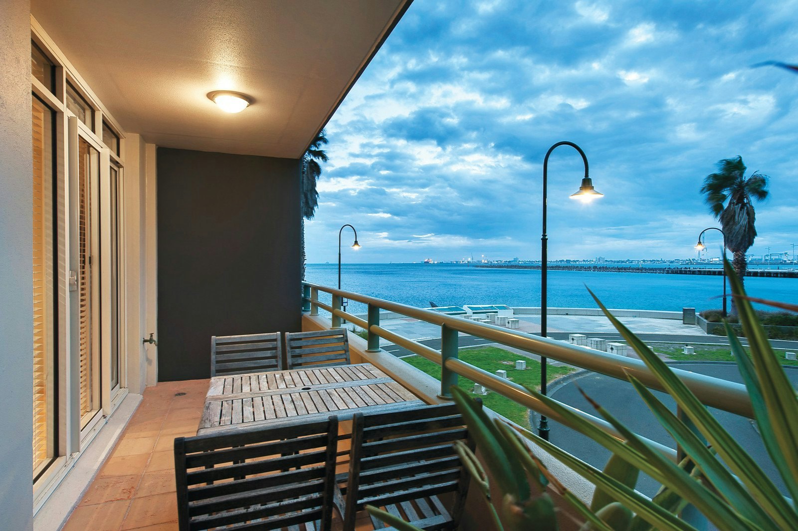 4 Beacon Vista, Port Melbourne, VIC