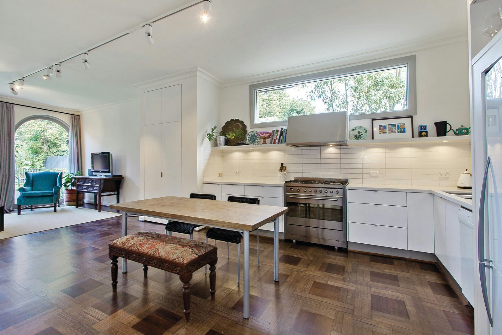 8 Linden Court, Prahran, VIC