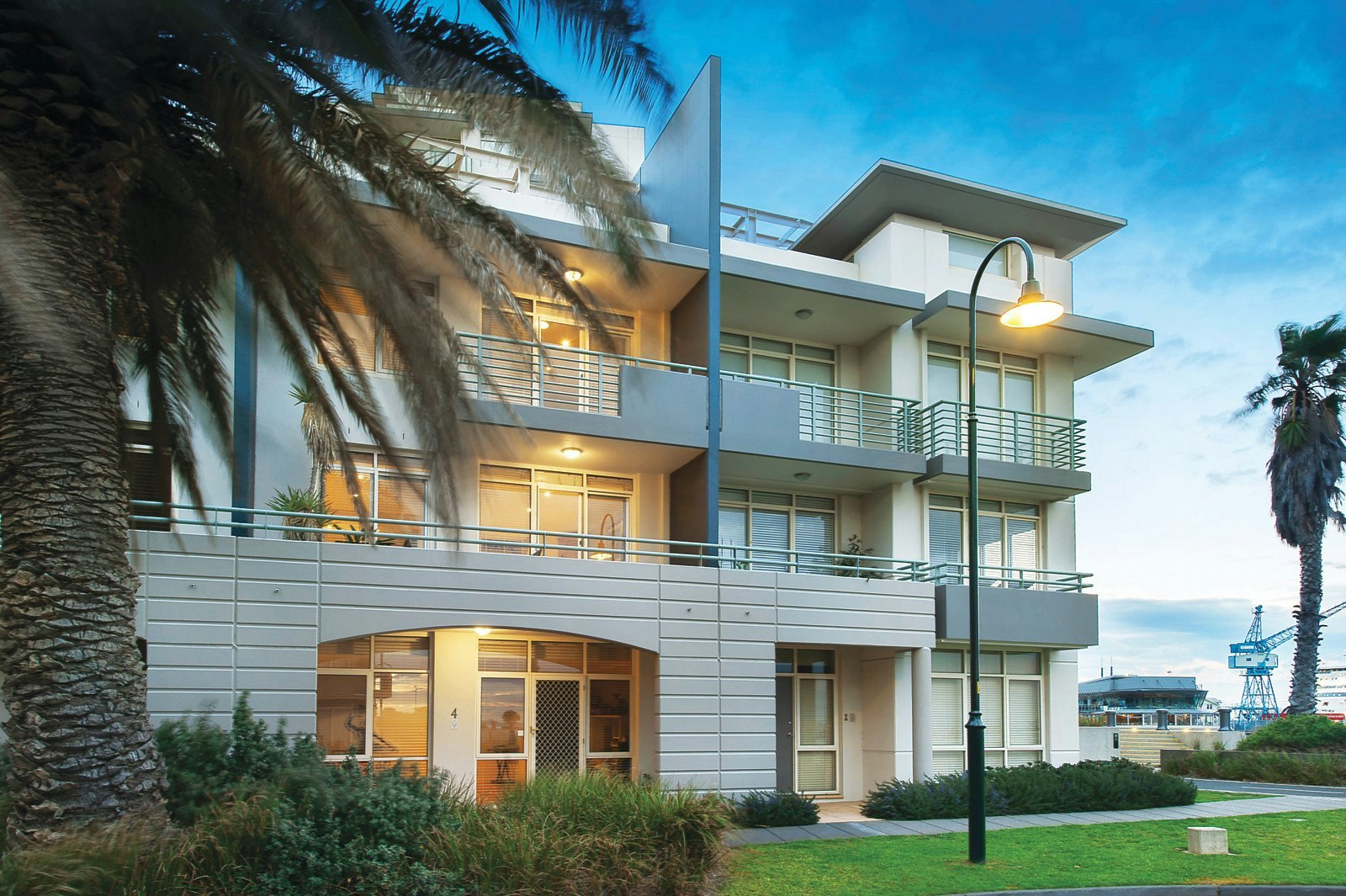 4 Beacon Vista, Port Melbourne, VIC