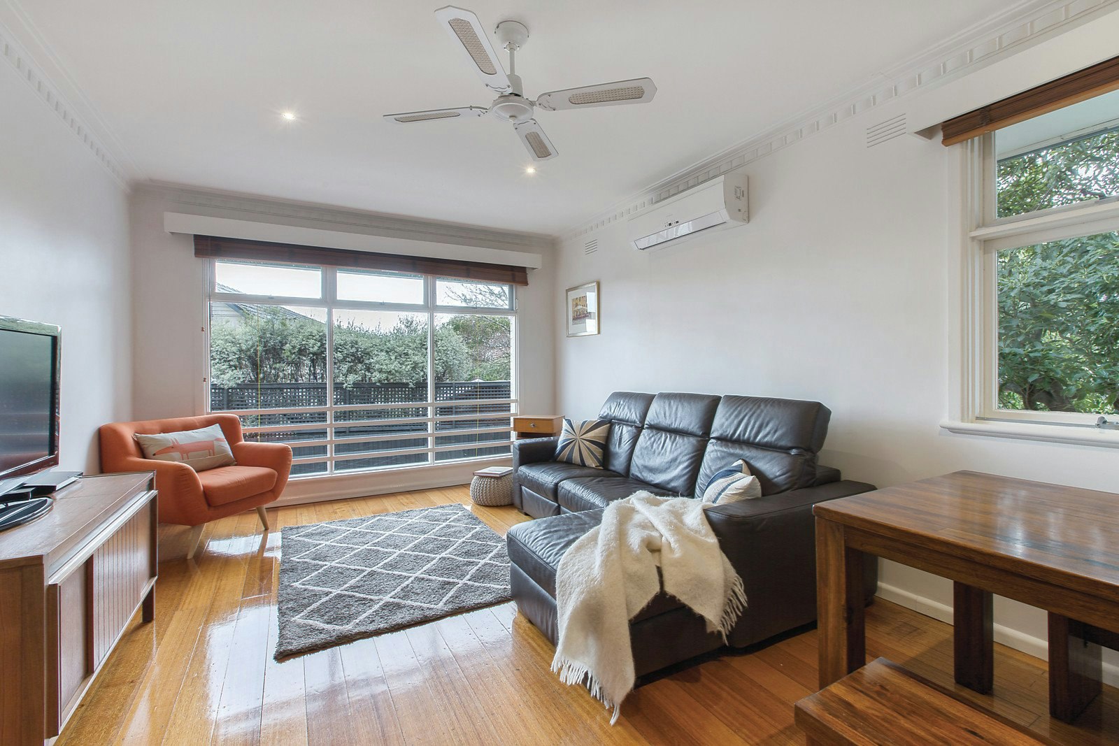 13/4 Hillside Parade, Glen Iris, VIC