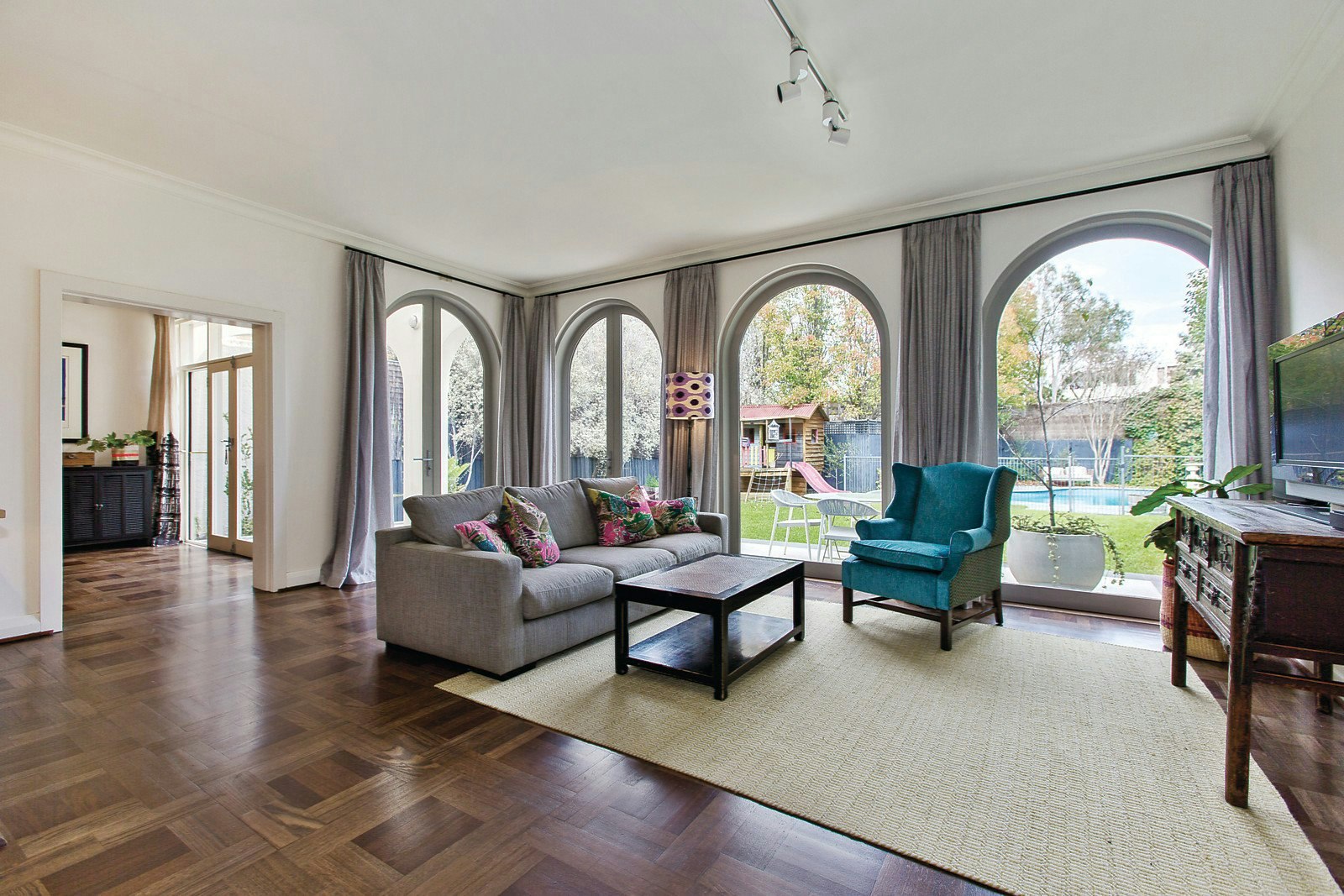 8 Linden Court, Prahran, VIC