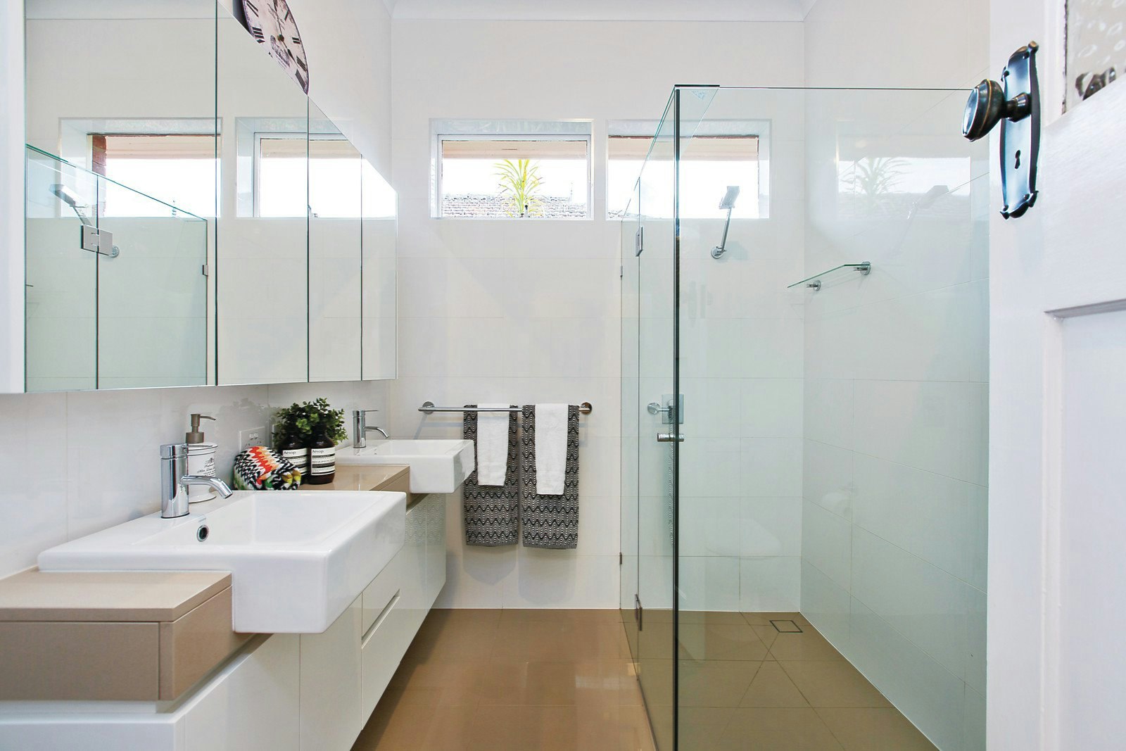 14 Chaleyer Street, Glen Iris, VIC