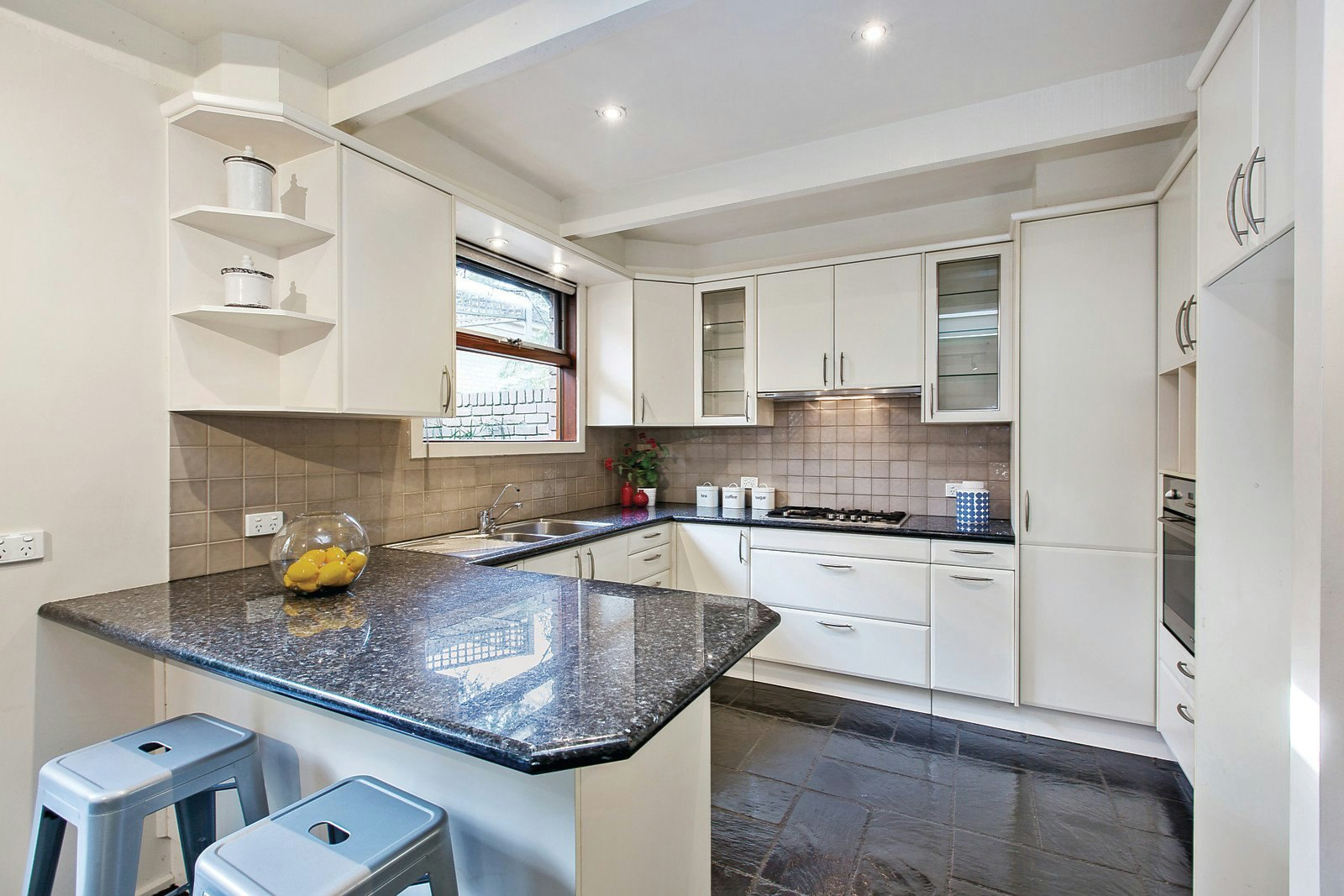 27 Sixth Avenue, Burwood, VIC