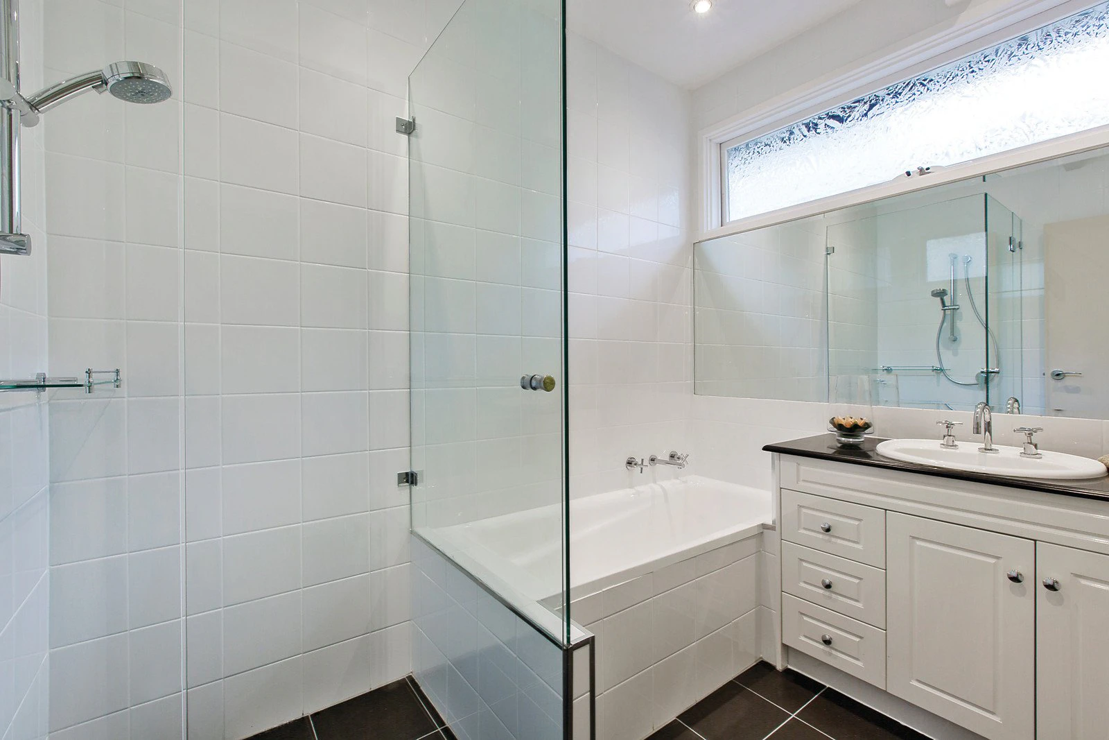 27 Sixth Avenue, Burwood, VIC