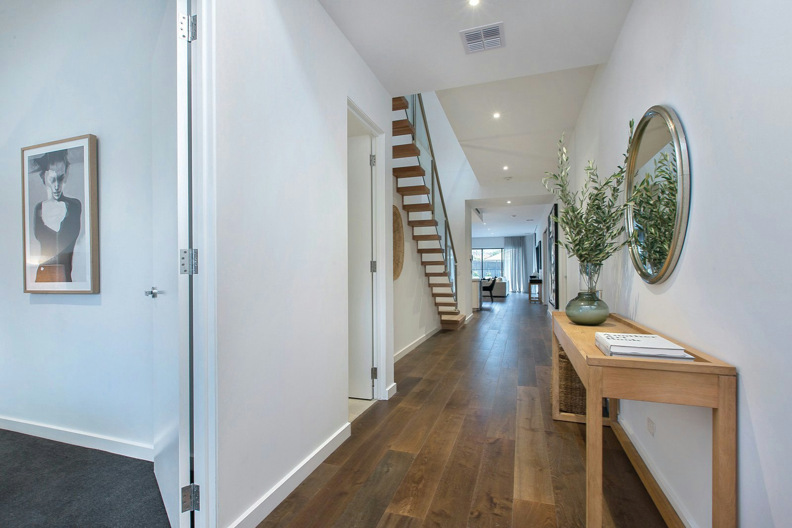 2 Netherlee Street, Glen Iris, VIC