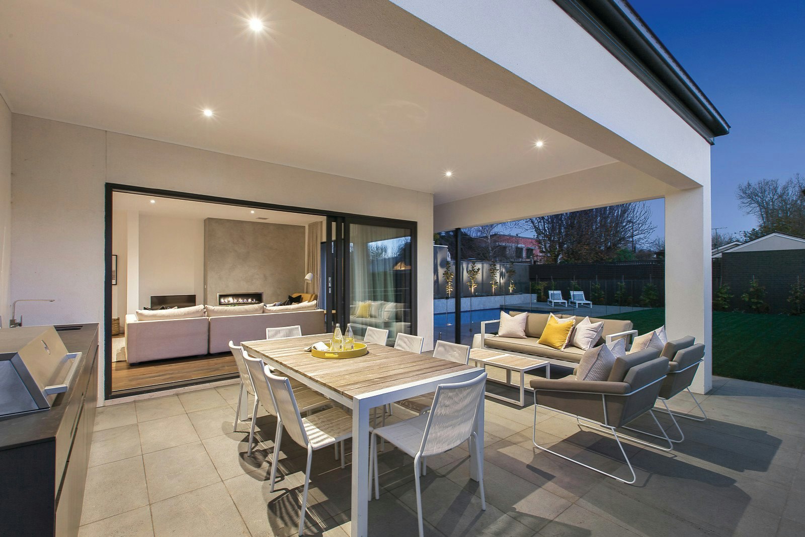 2 Netherlee Street, Glen Iris, VIC