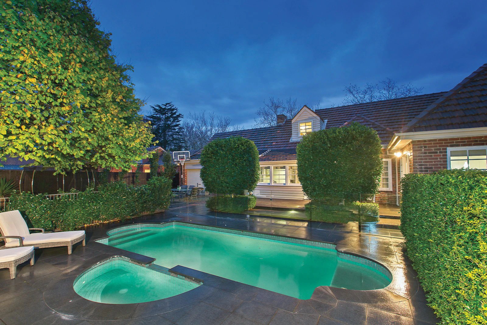 4 Newton Street, Surrey Hills, VIC