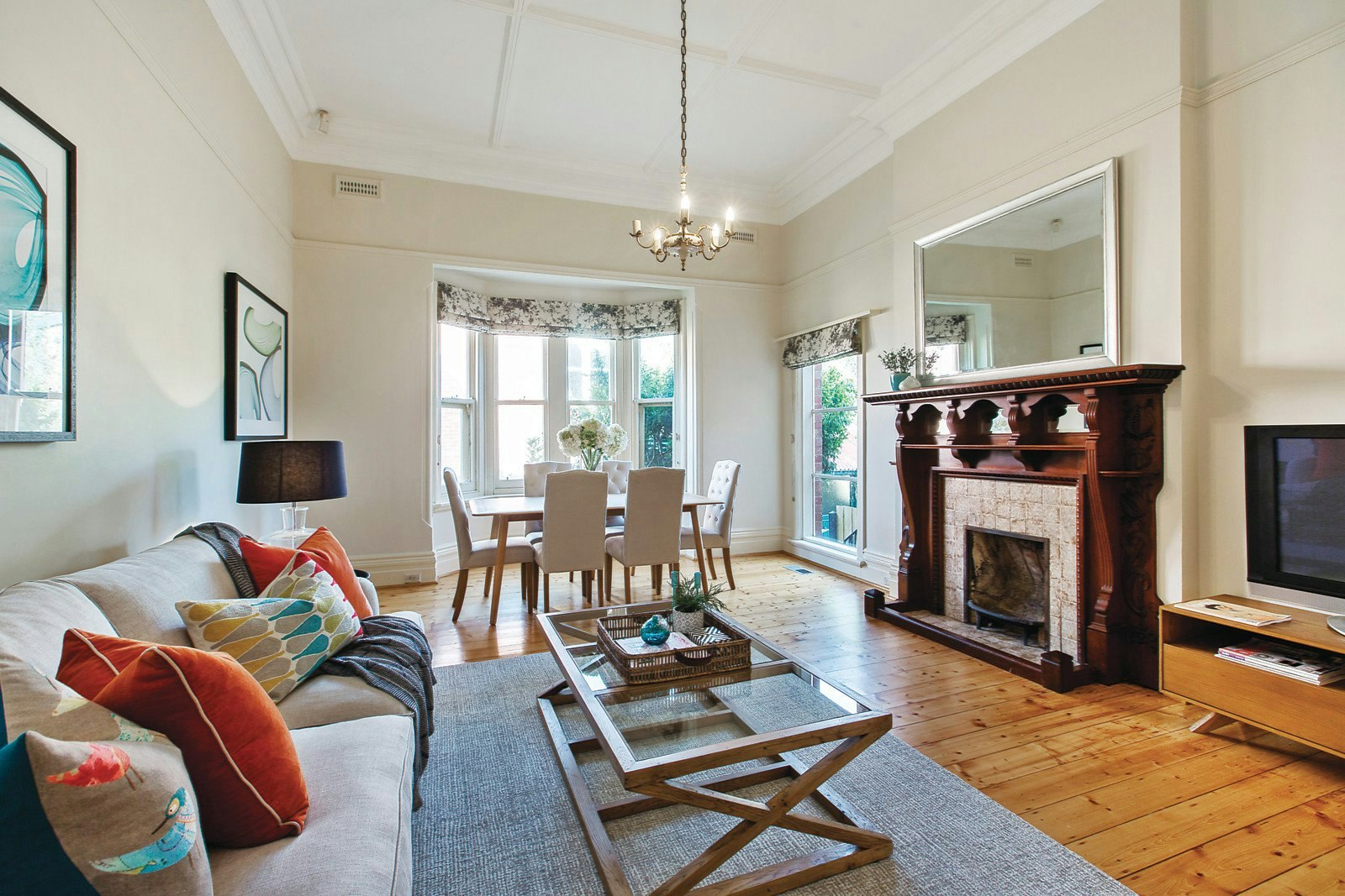 1 Balwyn Road, Canterbury, VIC