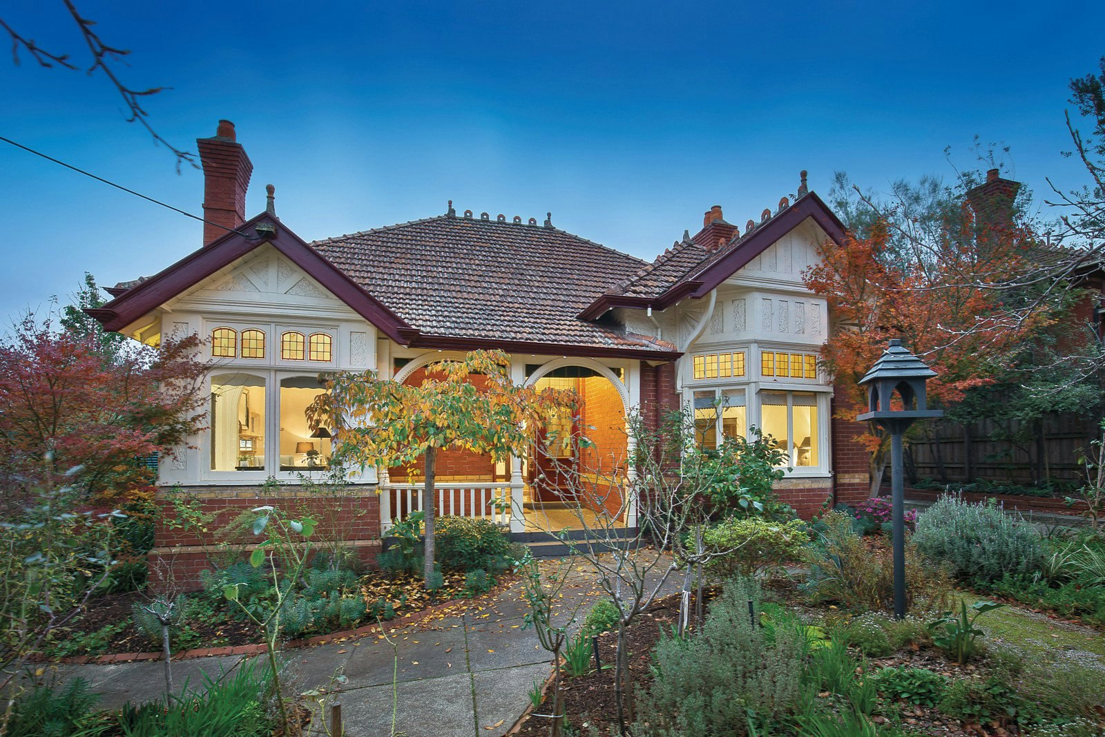 1 Balwyn Road, Canterbury, VIC