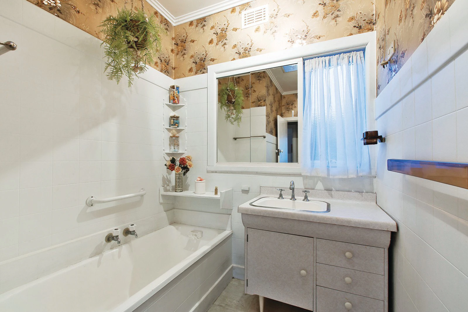 5 Sunlight Crescent, Brighton East, VIC
