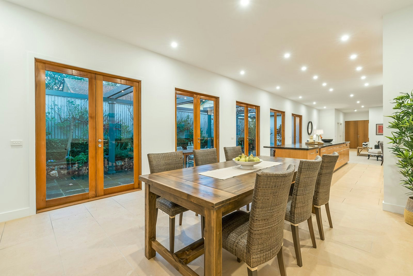 8 Hassett Avenue, Canterbury, VIC