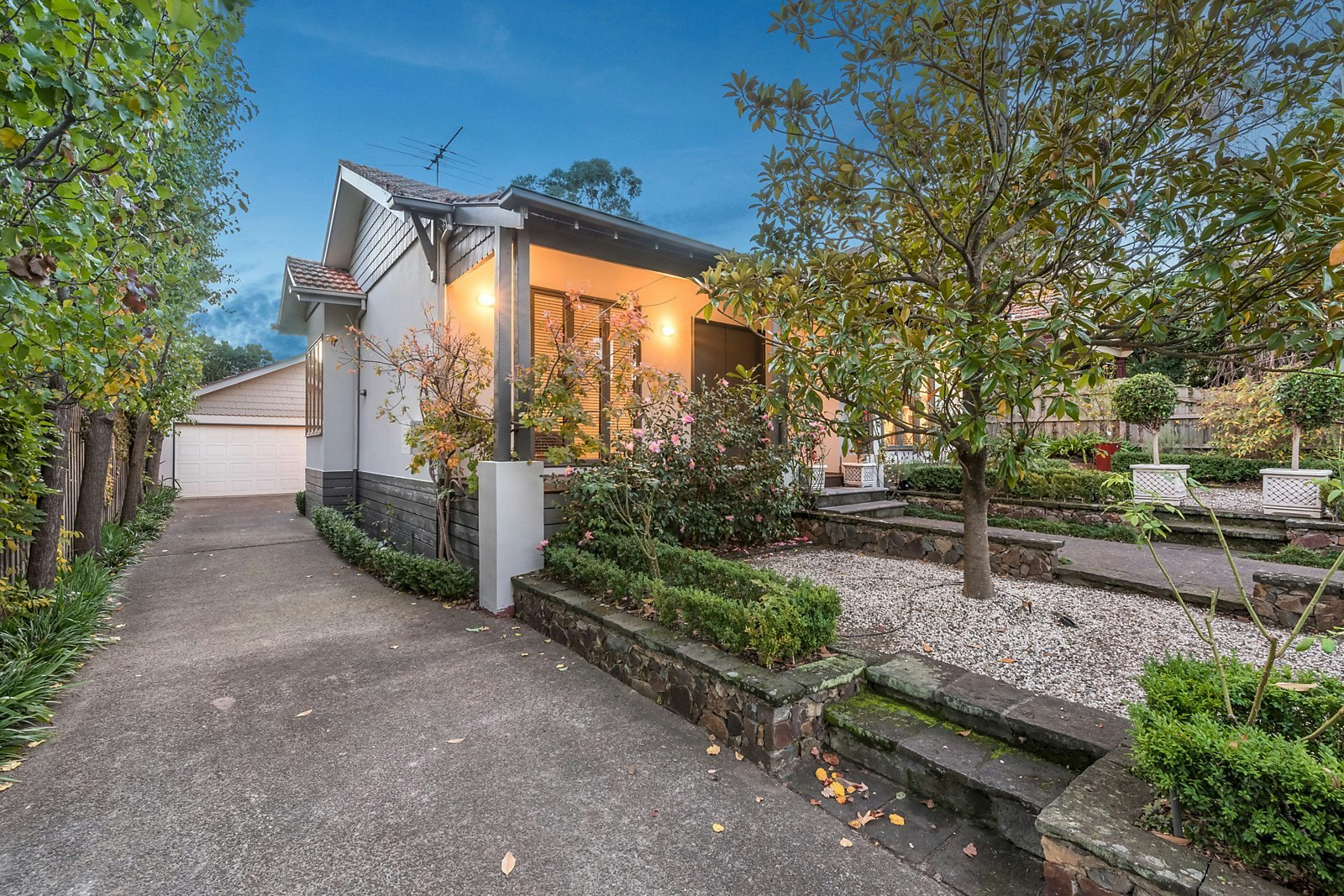 8 Hassett Avenue, Canterbury, VIC