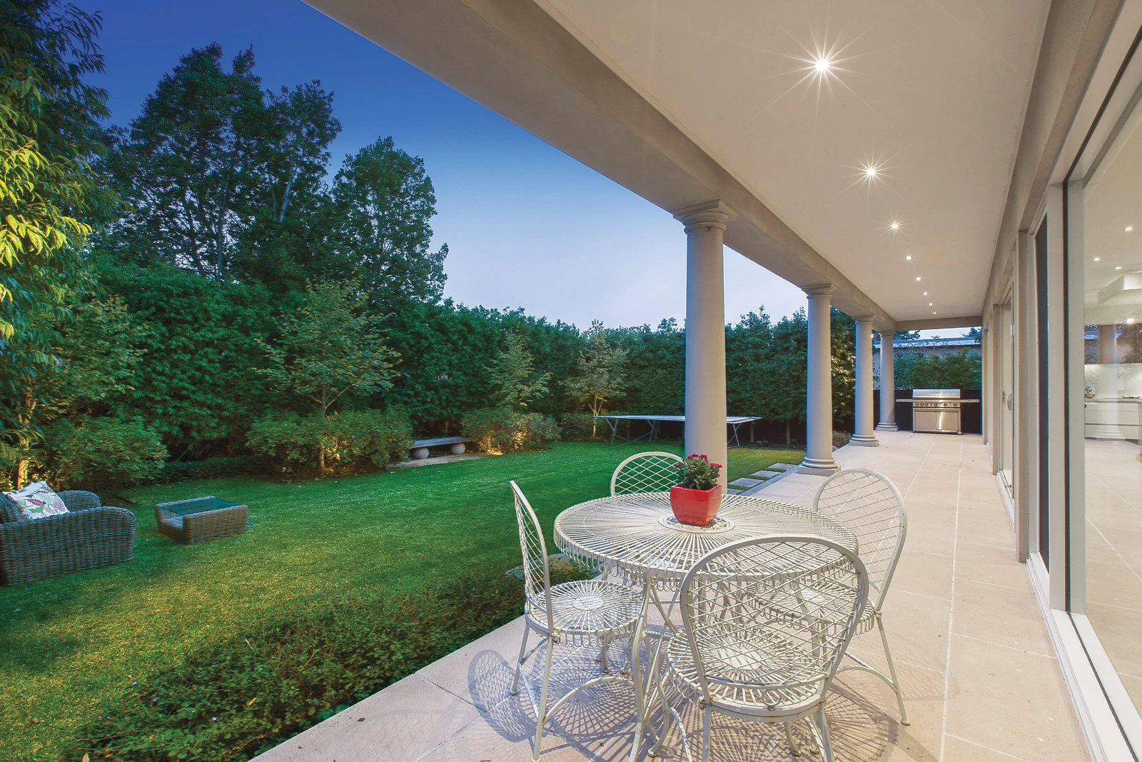 18 Wandsworth Road, Surrey Hills, VIC