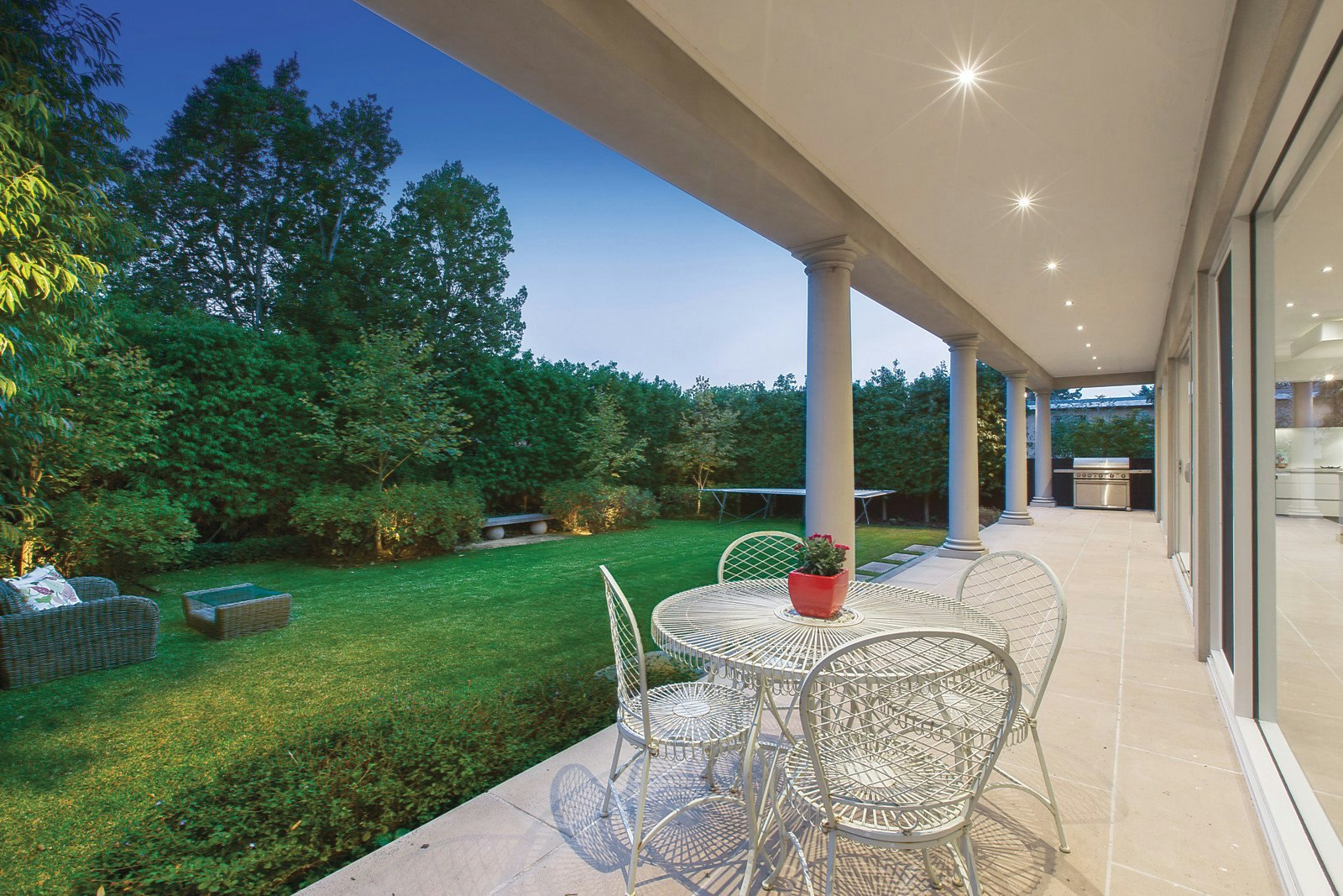 18 Wandsworth Road, Surrey Hills, VIC