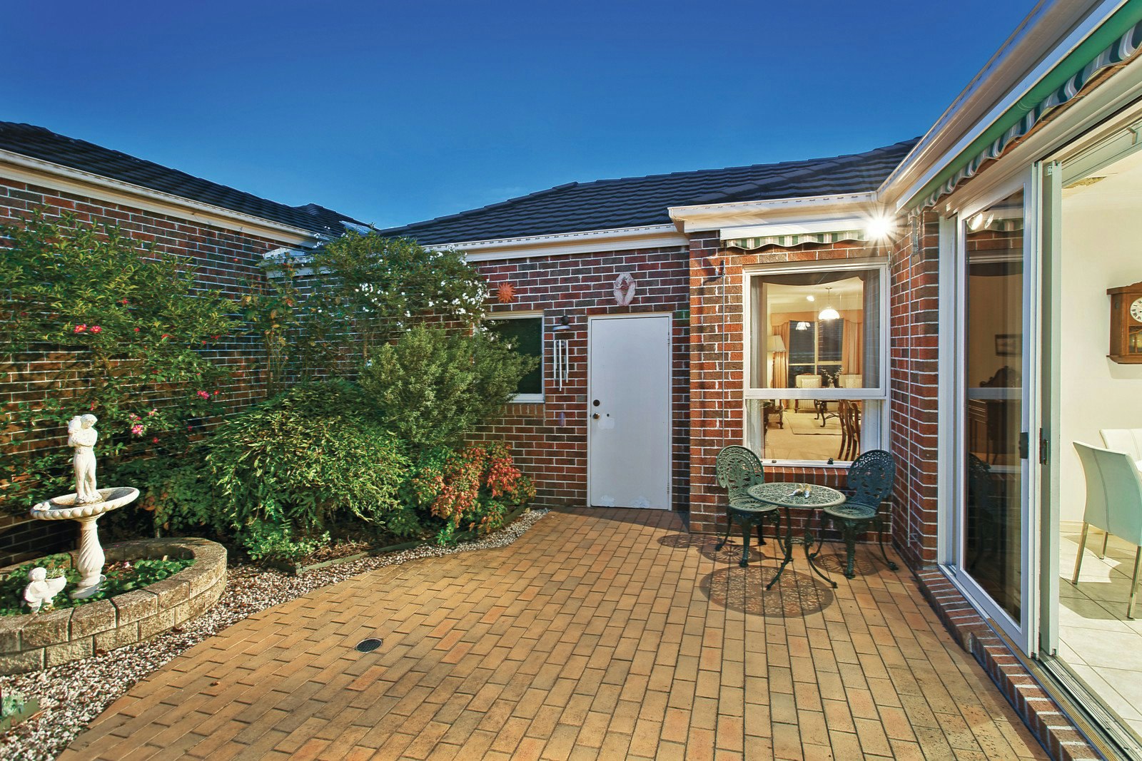 2/99 Strabane Avenue, Balwyn, VIC