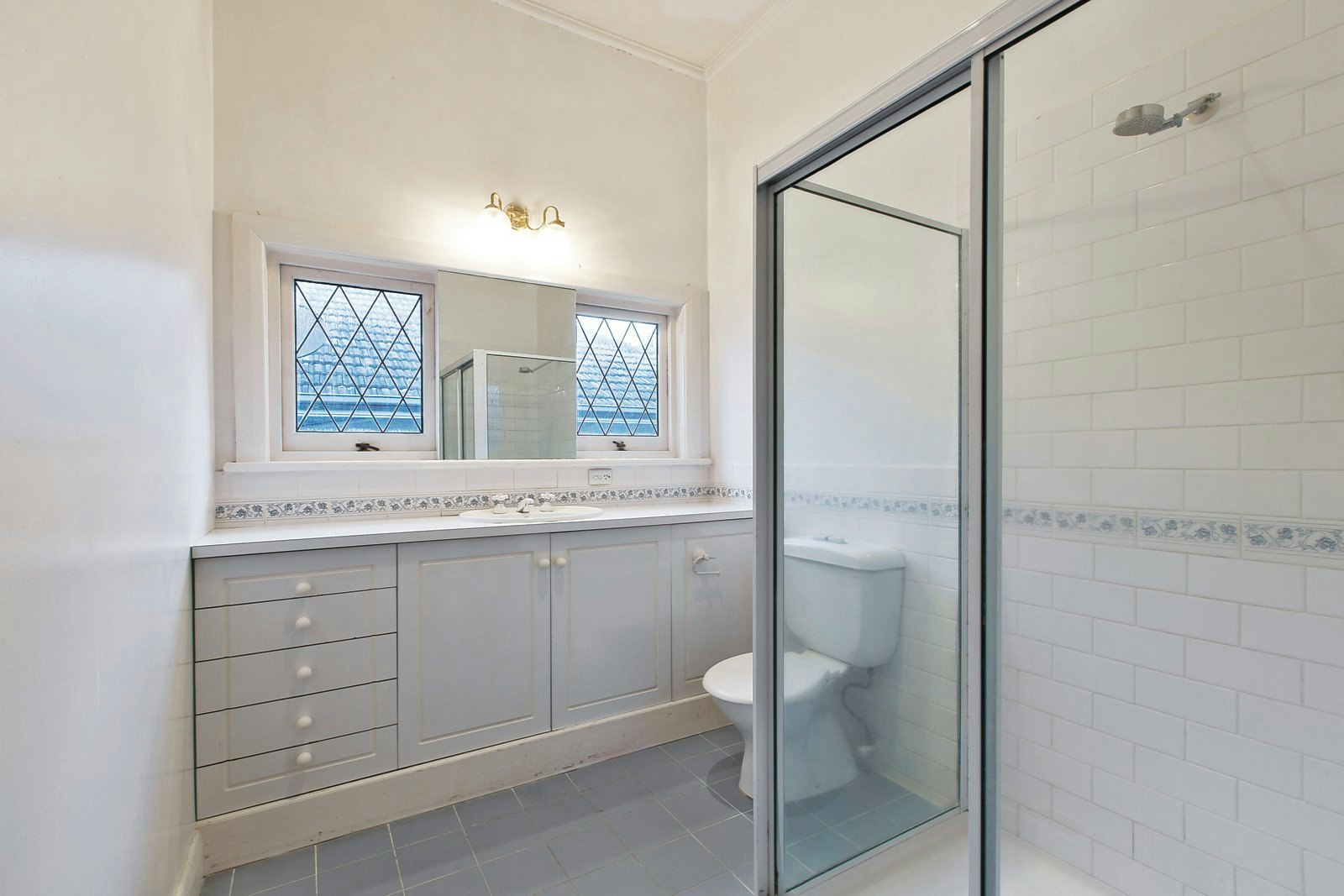 1 Ferncroft Avenue, Malvern East, VIC