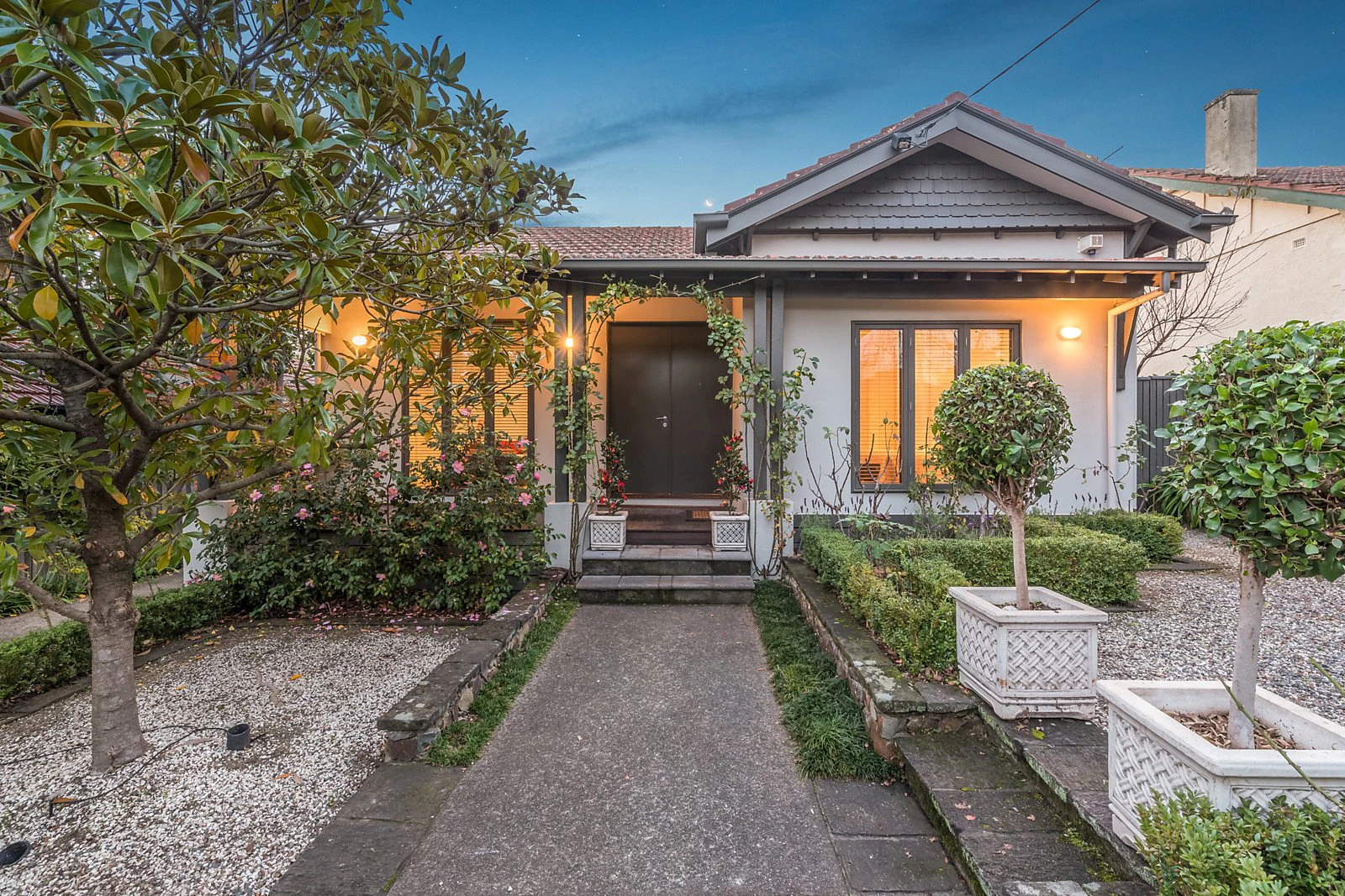 8 Hassett Avenue, Canterbury, VIC