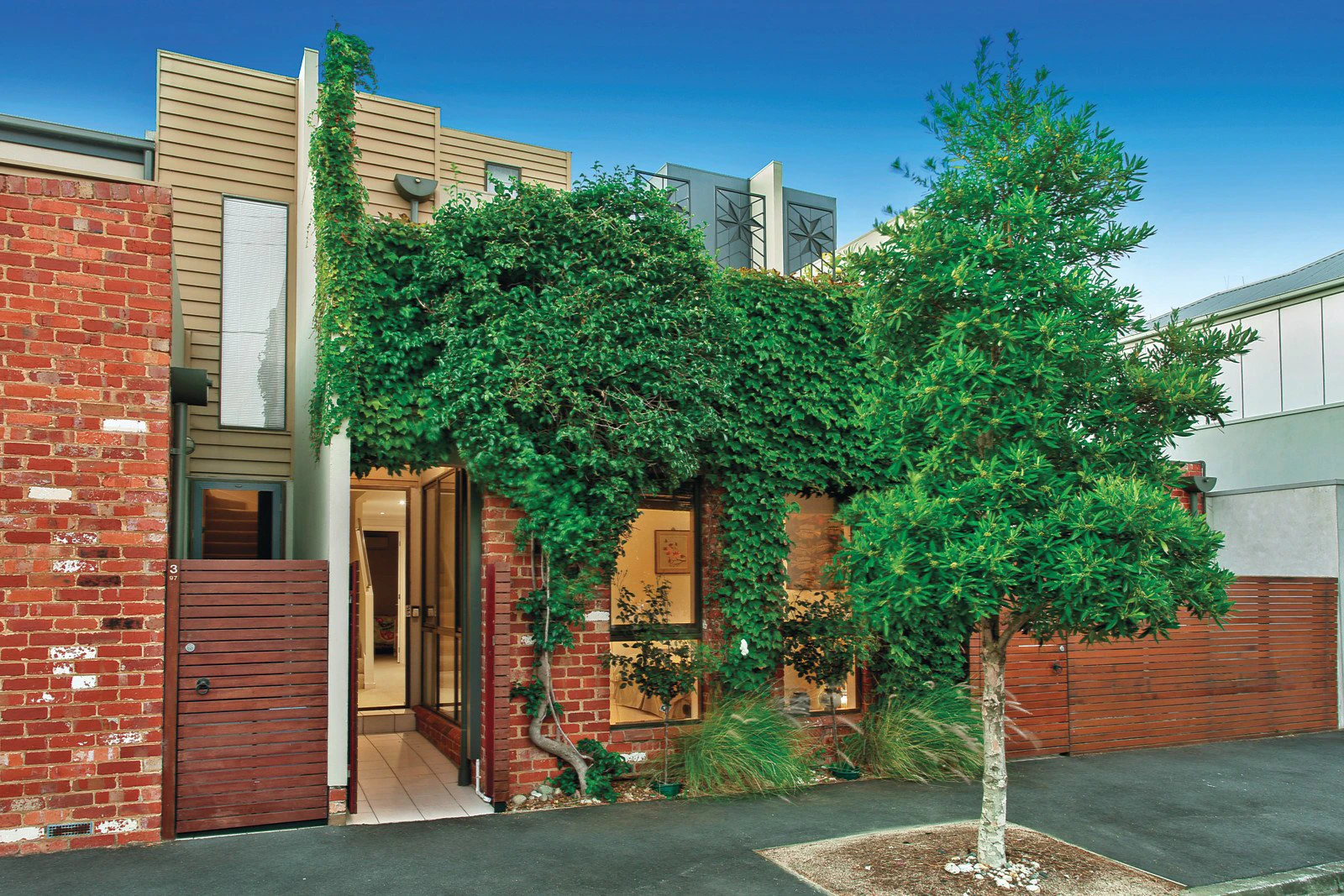 2/97 Cruikshank Street, Port Melbourne, VIC