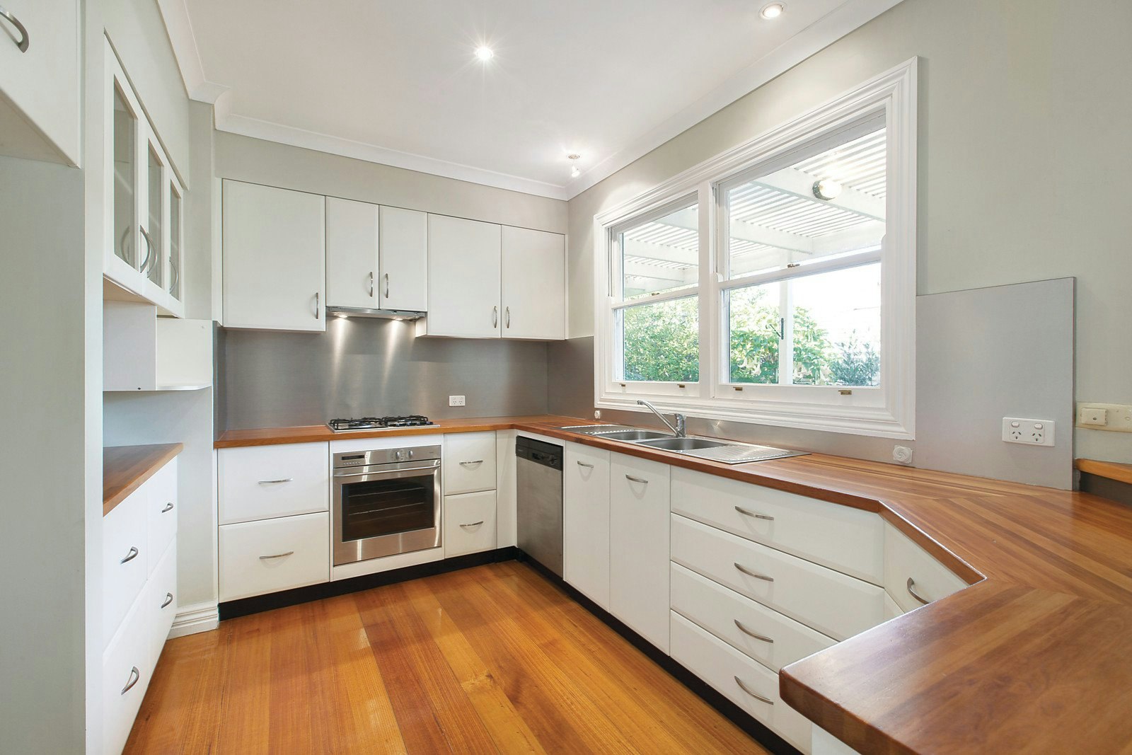 2 Scott Street, Hawthorn, VIC