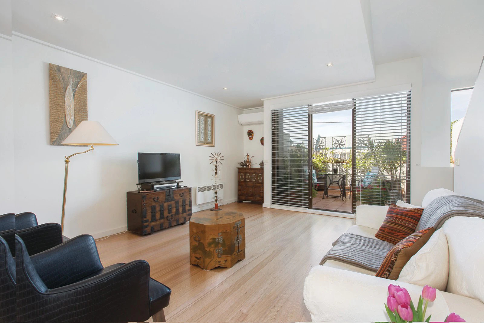 2/97 Cruikshank Street, Port Melbourne, VIC