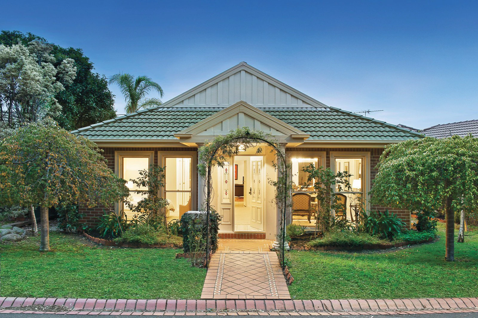 26 Vaughan Crescent, Kew, VIC