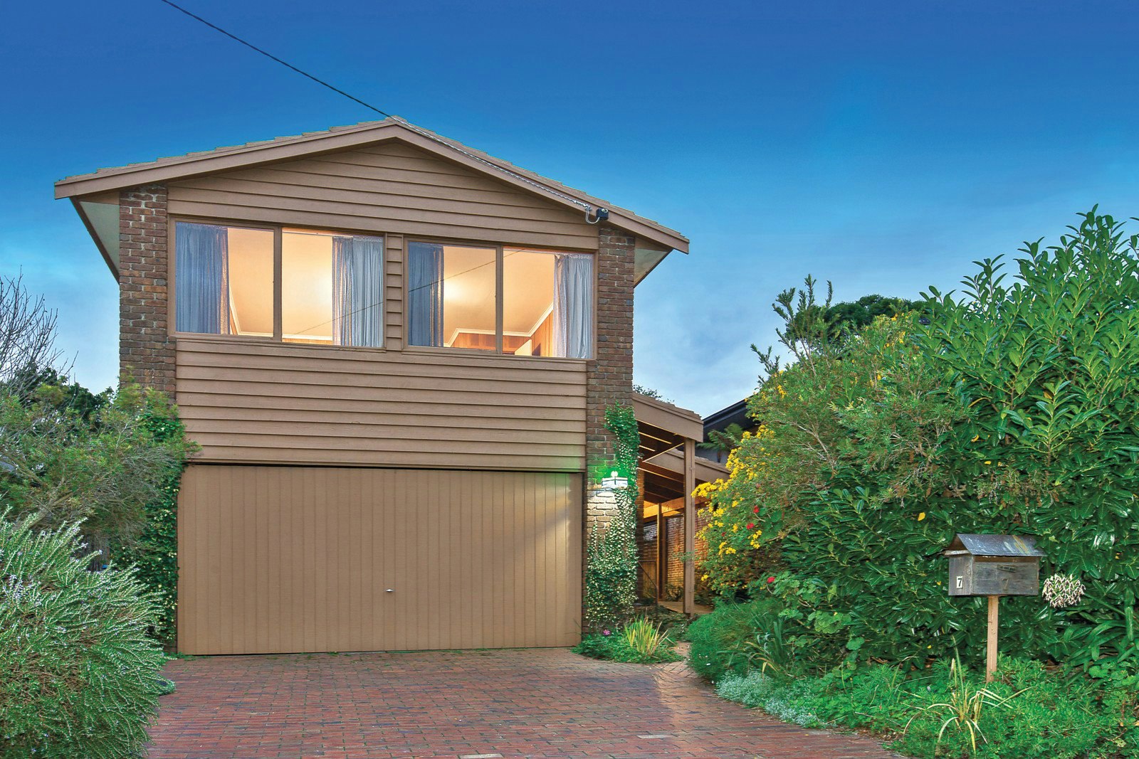 7 Nyora Street, Malvern East, VIC