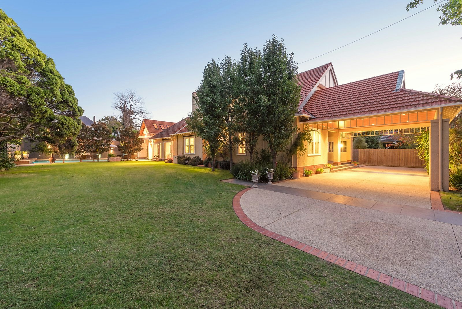 13 Dudley Street, Brighton, VIC