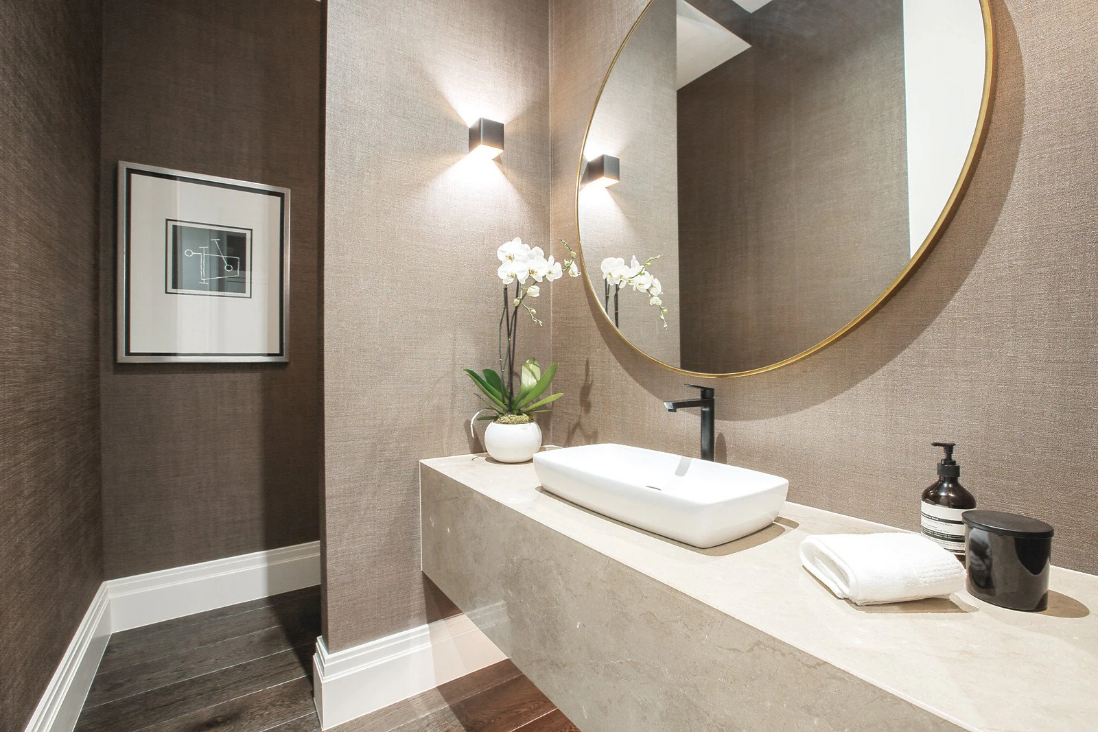 9 Lisbuoy Court, Toorak, VIC